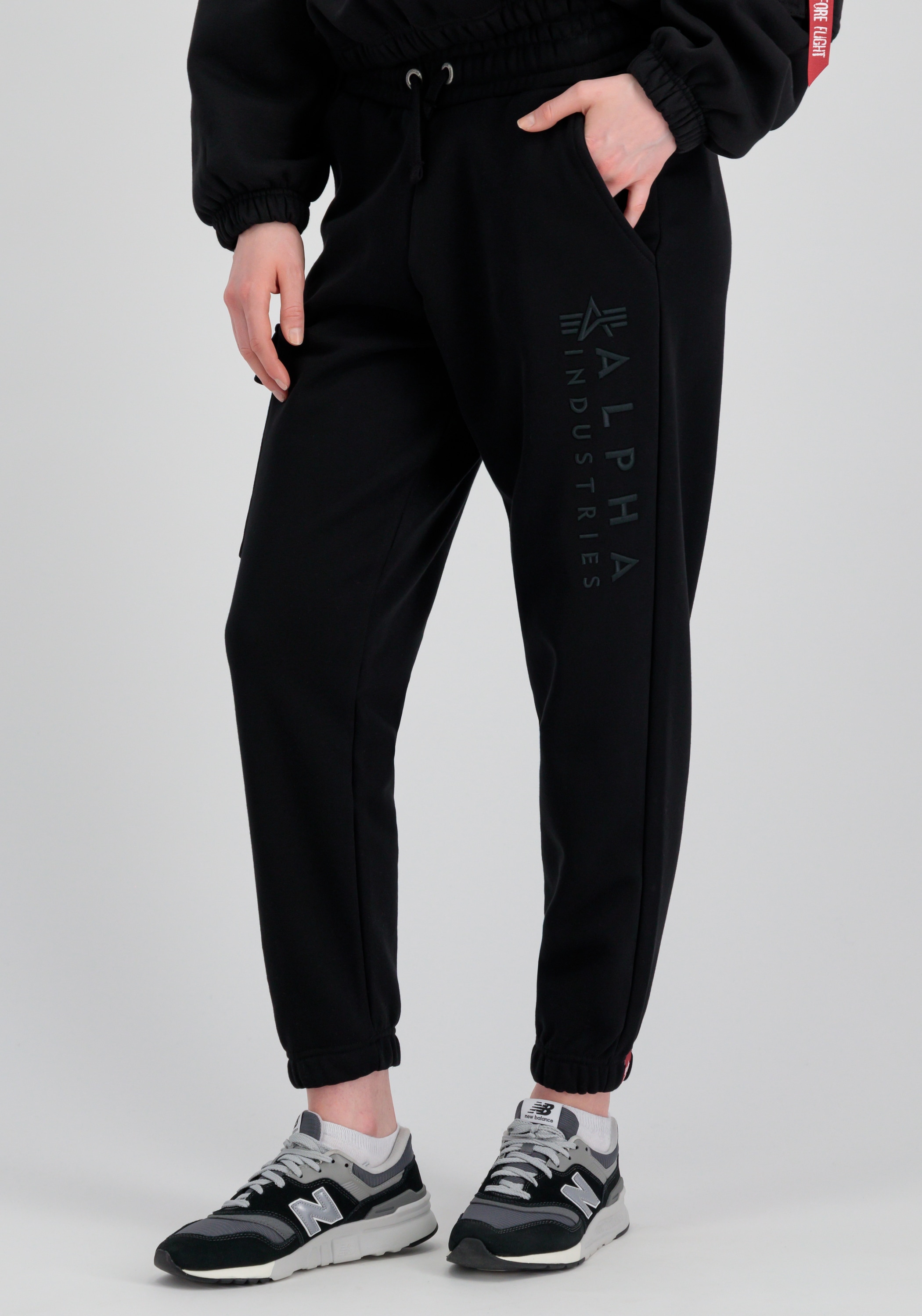 Alpha Industries Jogginghose »ALPHA INDUSTRIES Women - Jogger EMB Jogger Wmn«