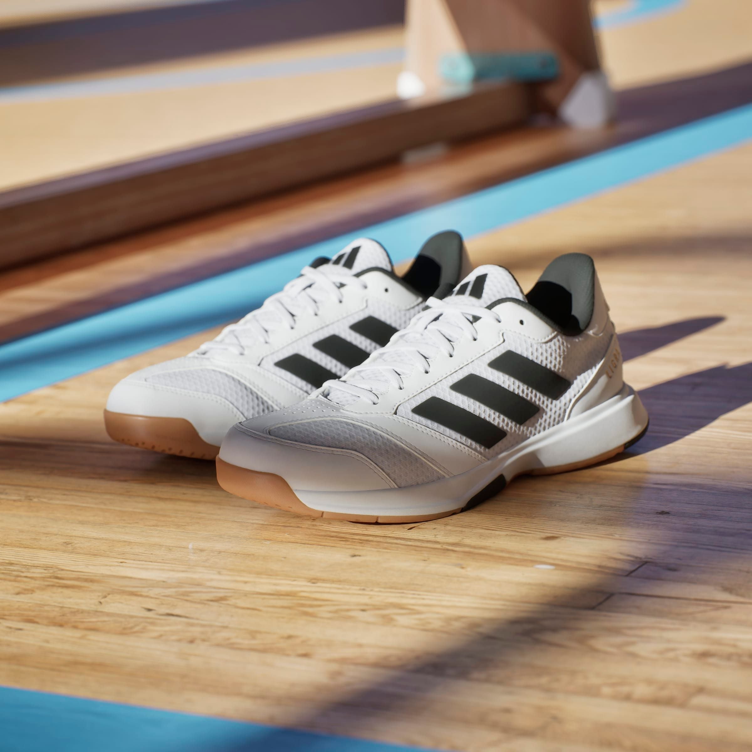 adidas Performance Hallenschuh »LIGRA 8 INDOOR«, geeignet für jeden Hallensport