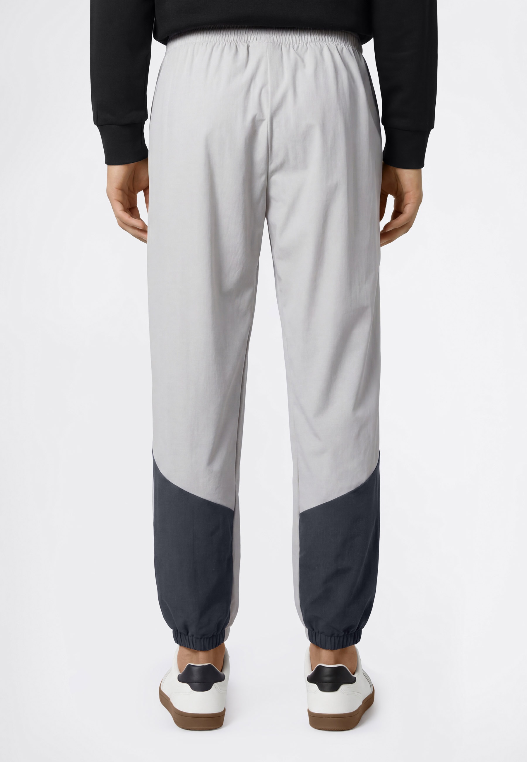 Champion Trainingshose »SPORTWEAR CUFFED PANTS Slim Fit«  mit Bündchen für sicheren Sitz und sauberen Beinabschluss
