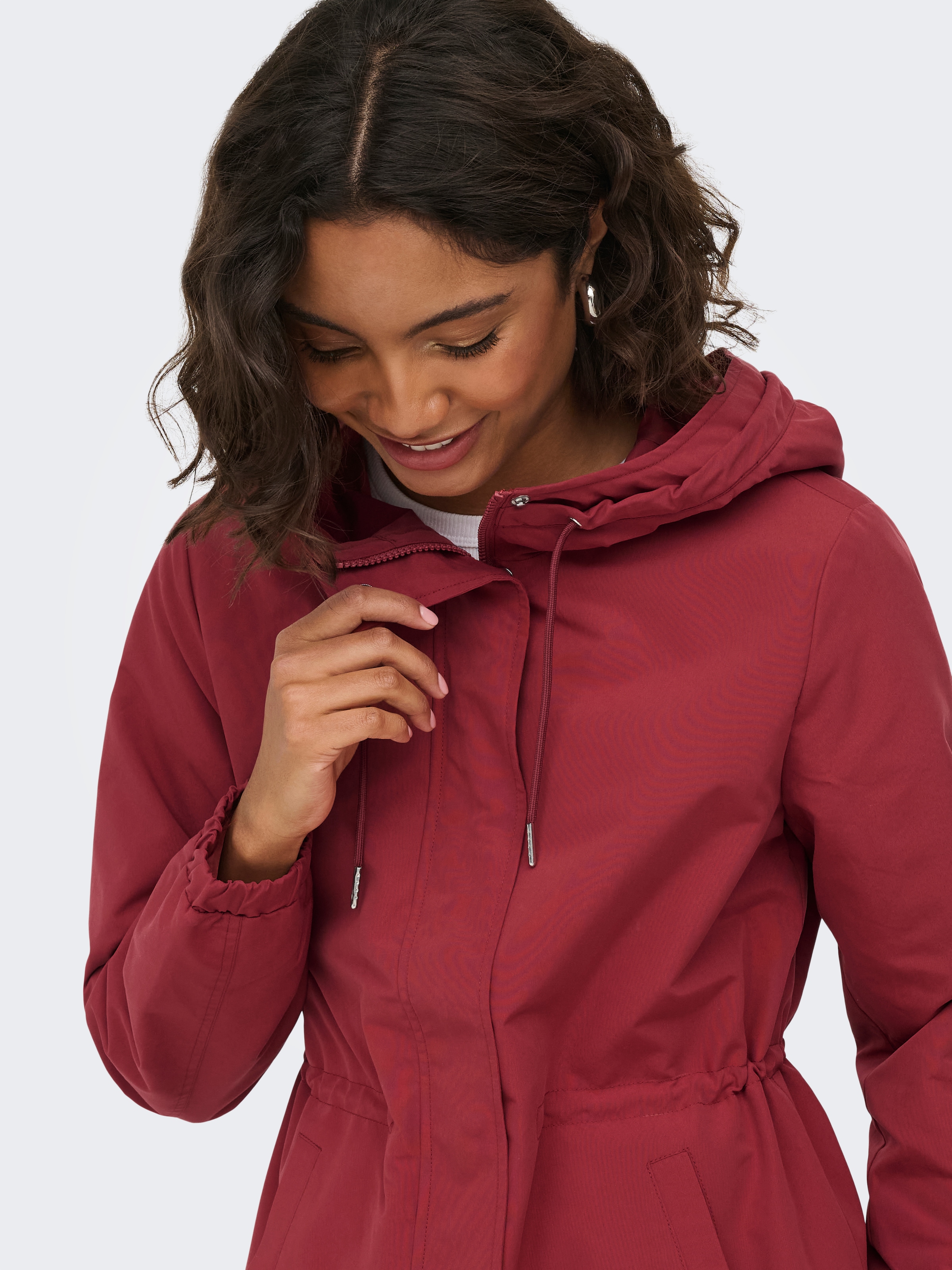 ONLY Parka »ONLASTA LIFE STRING PARKA OTW« mit Kapuze Kunstfaser