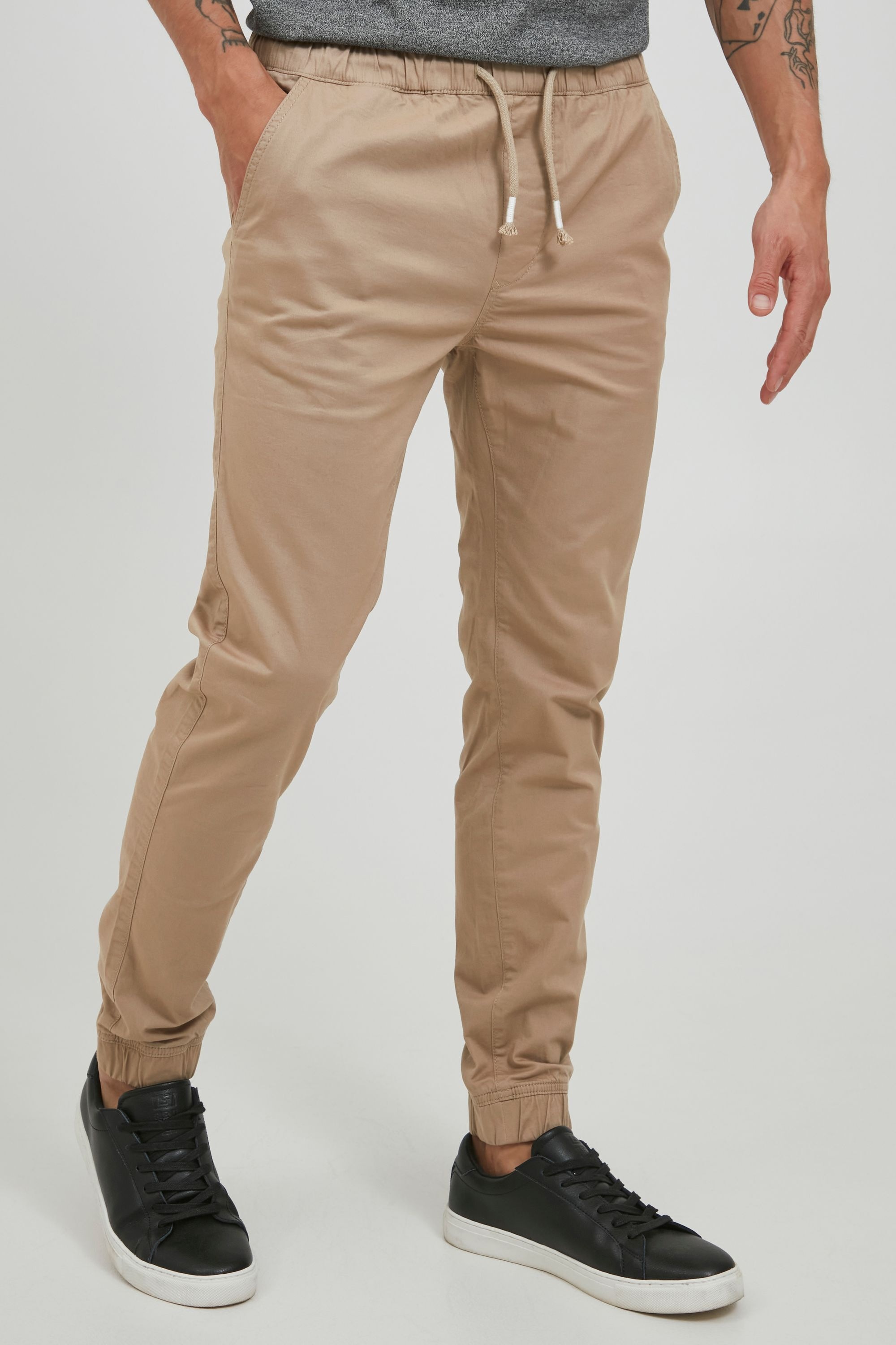 11 Project Chinohose »Chinohose PRLouis«