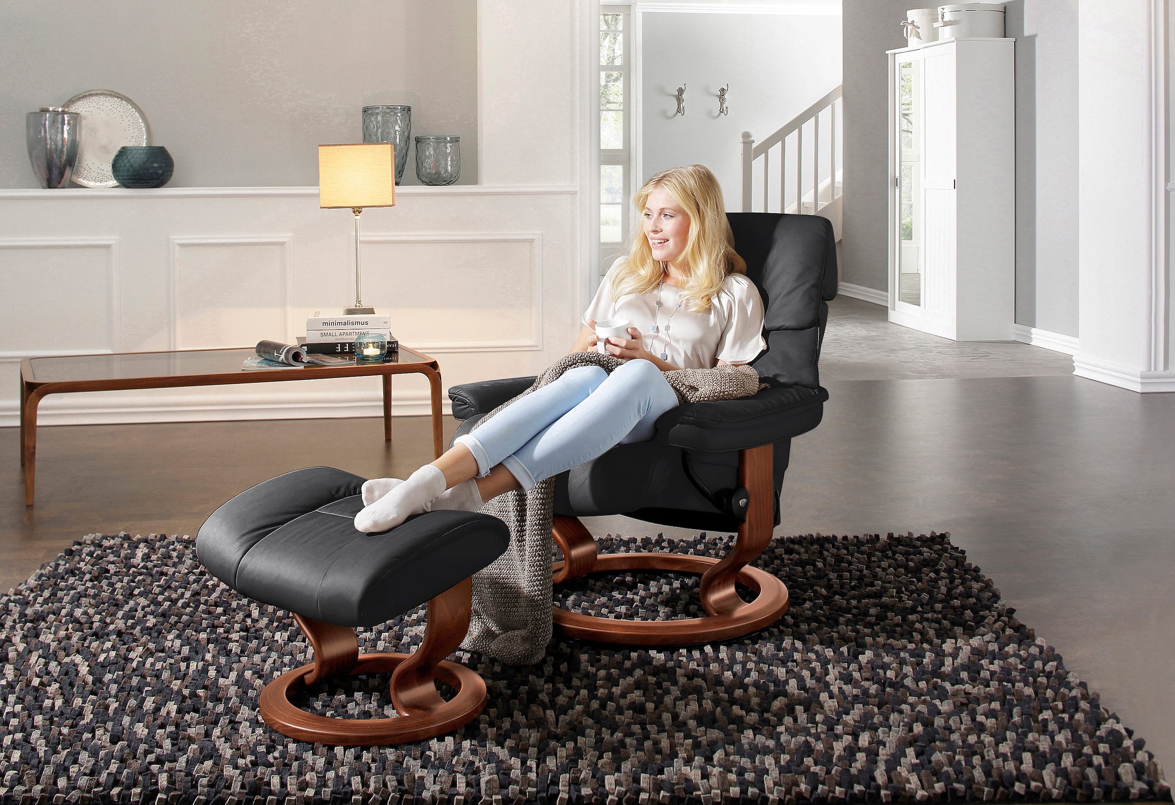 Stressless® Relaxsessel »Ruby«, (Set, Relaxsessel mit Hocker), mit Classic Base, Größe M, Gestell Eiche, Wenge, Braun & Schwarz