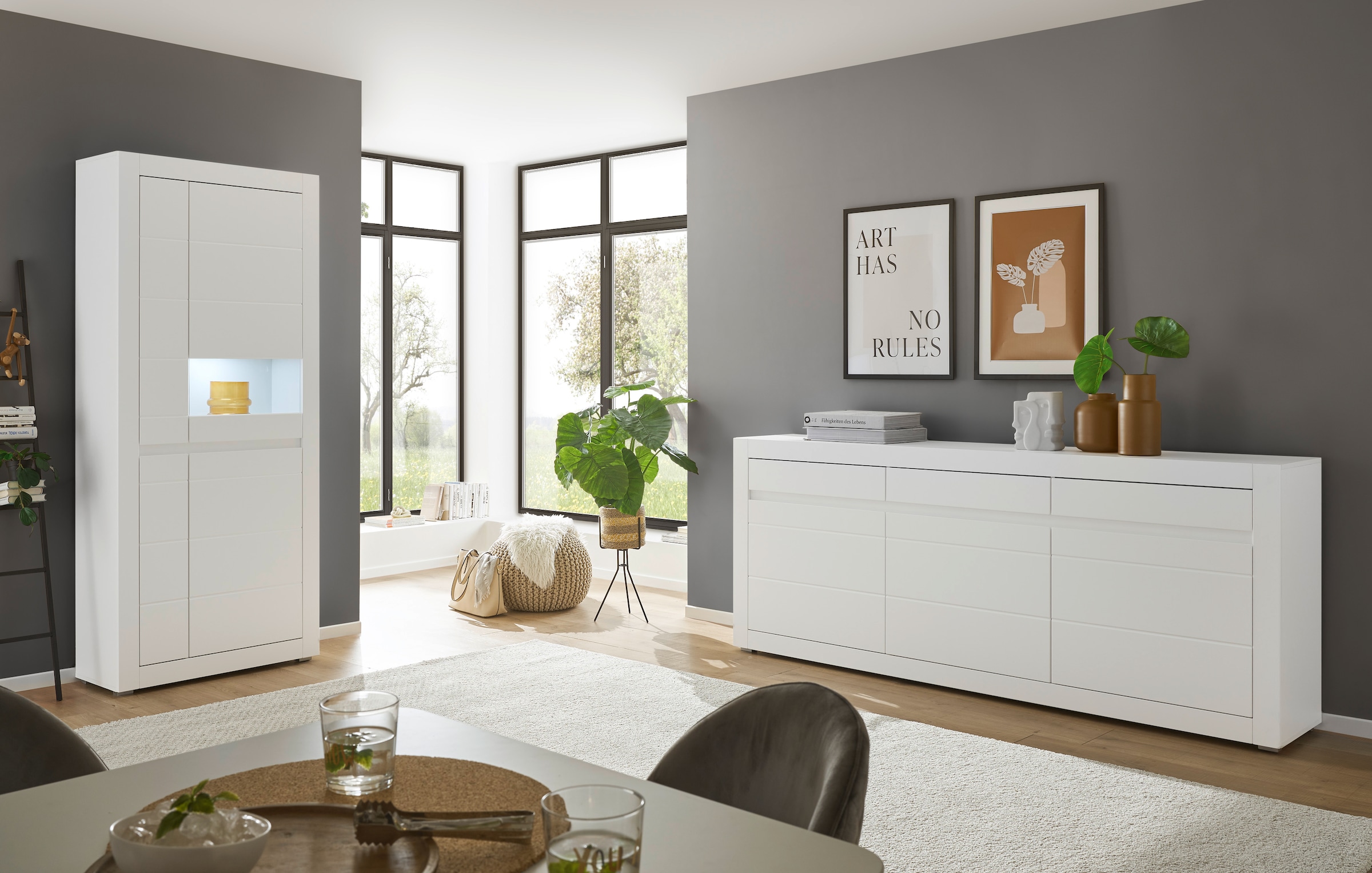 INOSIGN Sideboard »Chester, moderne Anrichte, Kommode mit Stauraum, Schrank, Weiß Matt«, (1 St.), austauschbare Blende in Griffleiste, zeitloses Design, 217 cm breit