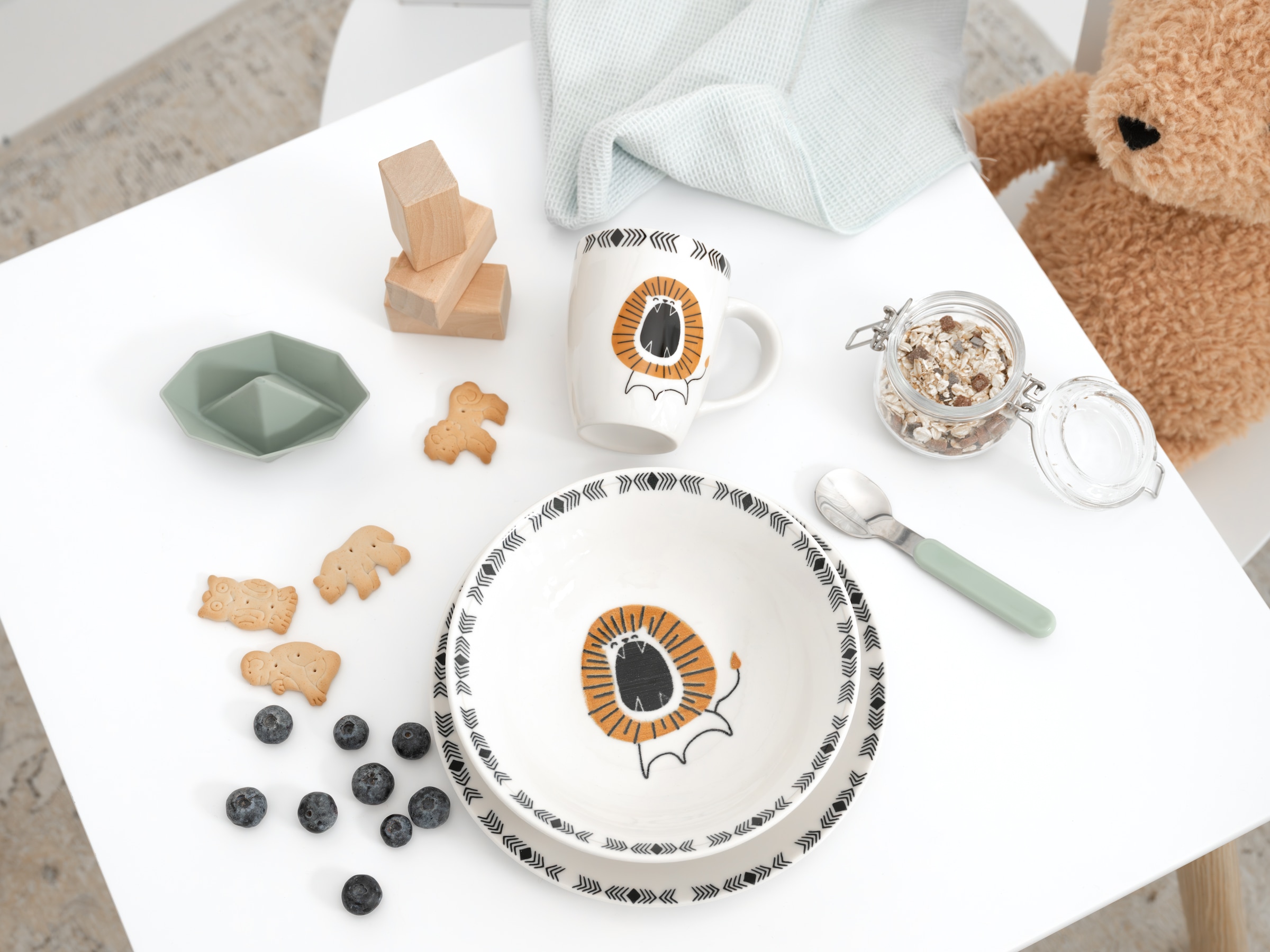 CreaTable Kindergeschirr-Set »Safari Löwe, Kinder Set 3-tlg.« gezeichnete Tiermotive, skandinavischer Stil, Ethno-Style Motive