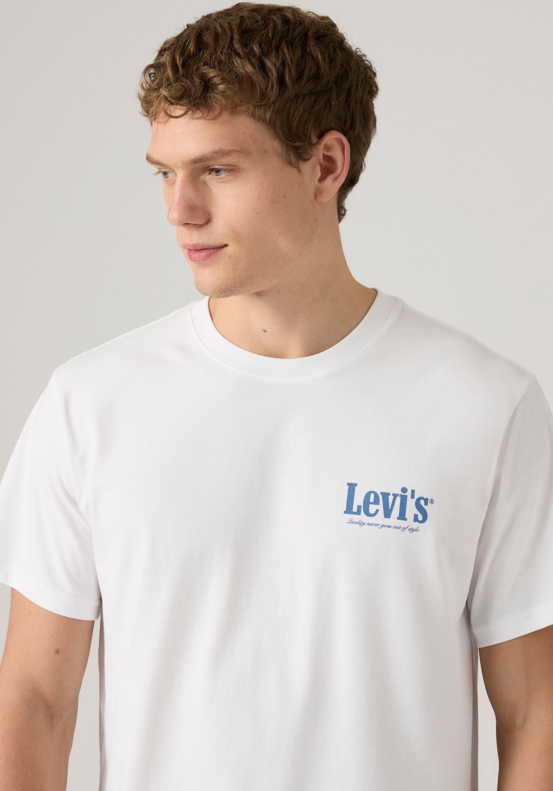Levi's® T-Shirt »SS RELAXED FIT TEE« mit großem Frontprint