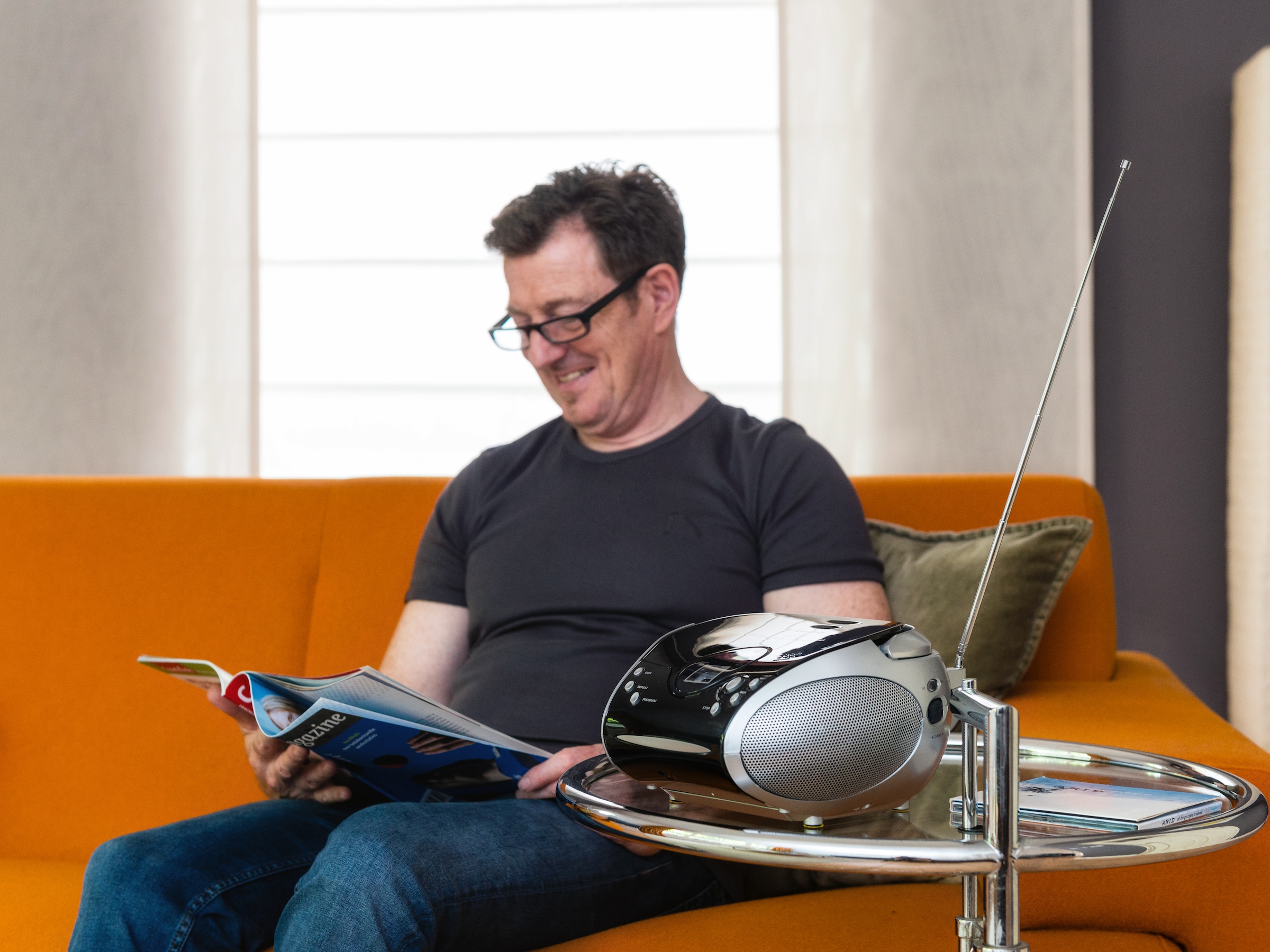 Lenco Boombox »SCD-24« ( FM-Tuner ) tragbar, CD‑Player, Teleskopantenne, programmierbarer Speicher