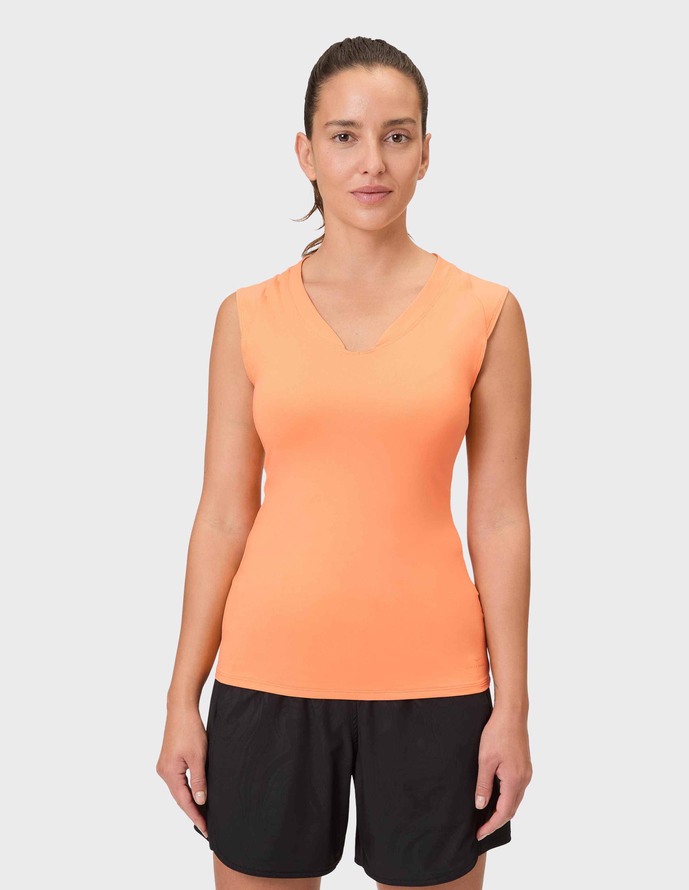 Venice Beach T-Shirt »T-SHIRT ELEAM« sportlicher Stil, leichtes und elastisches Material