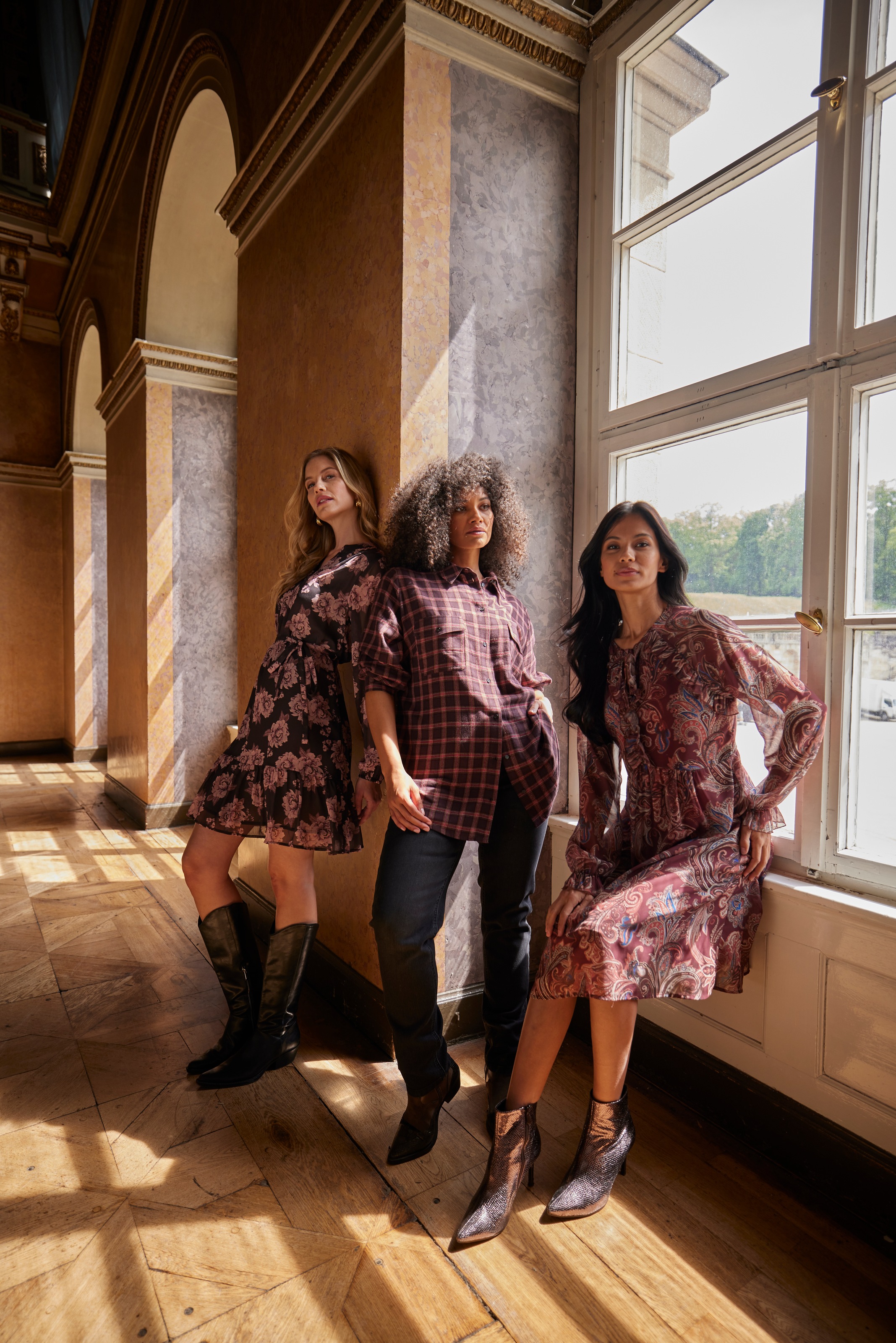 Aniston SELECTED Chiffonkleid mit Volants entlang des Ausschnitts und den Ärmeln - NEUE KOLLEKTION