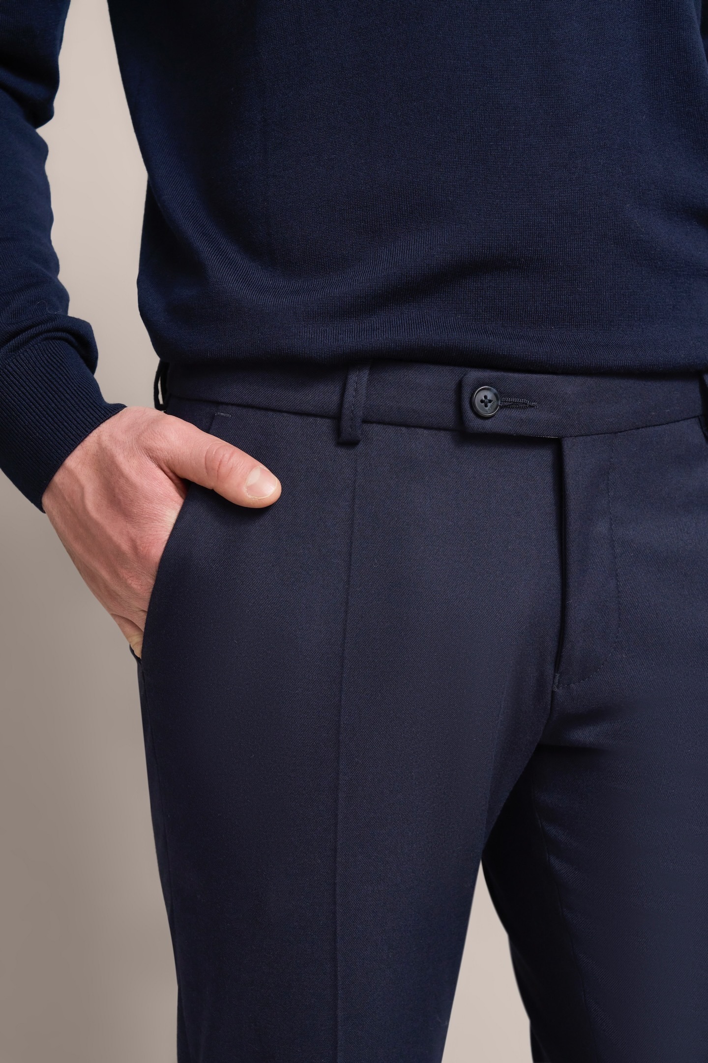 bugatti Stoffhose, mit moderner Form