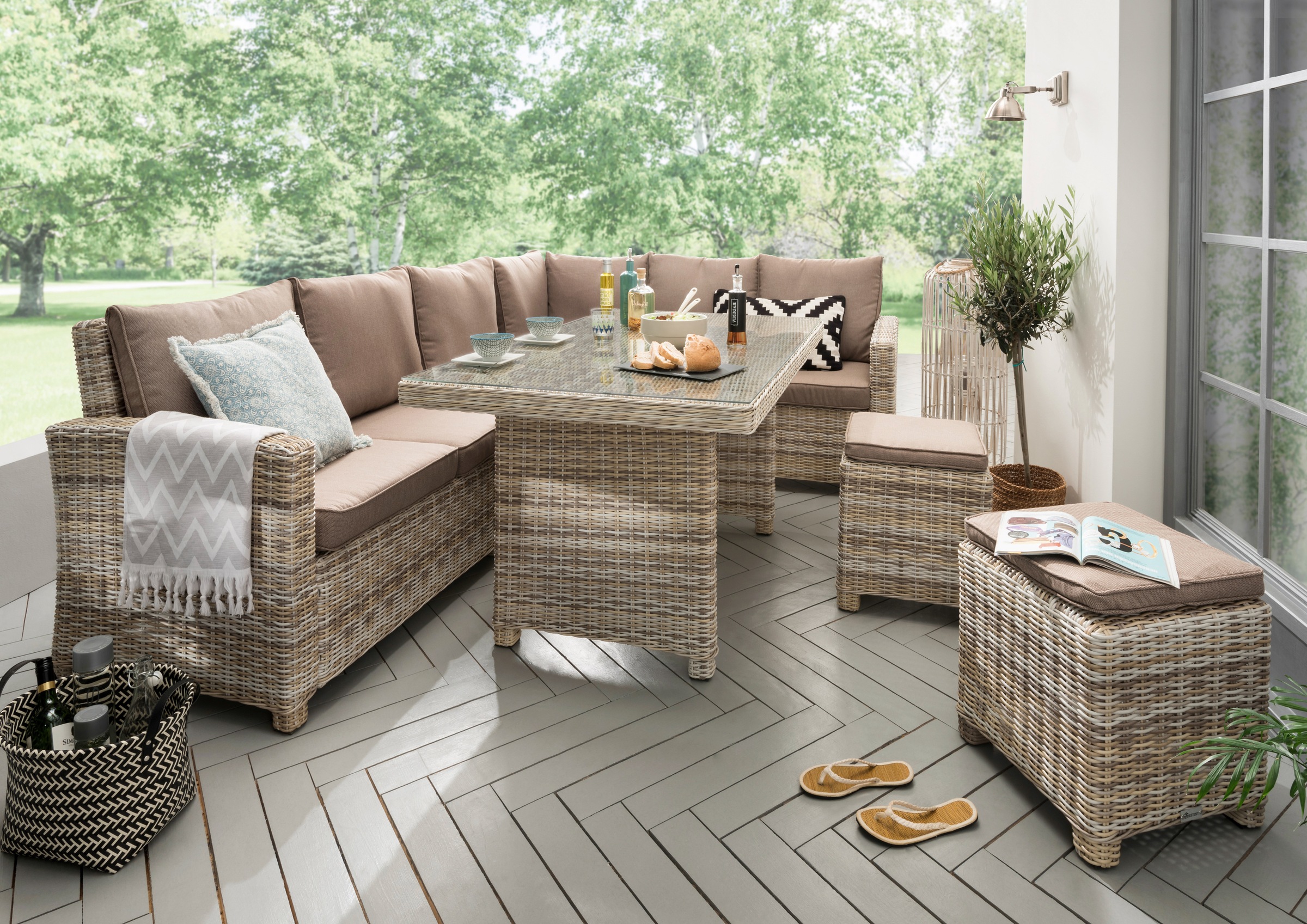 Destiny Gartenlounge-Set »Alcudia«, 3-Sitzer mit Ecke, 3-Sitzer ohne Ecke, inkl. Auflagen, Tisch: 150x90 cm, Hocker