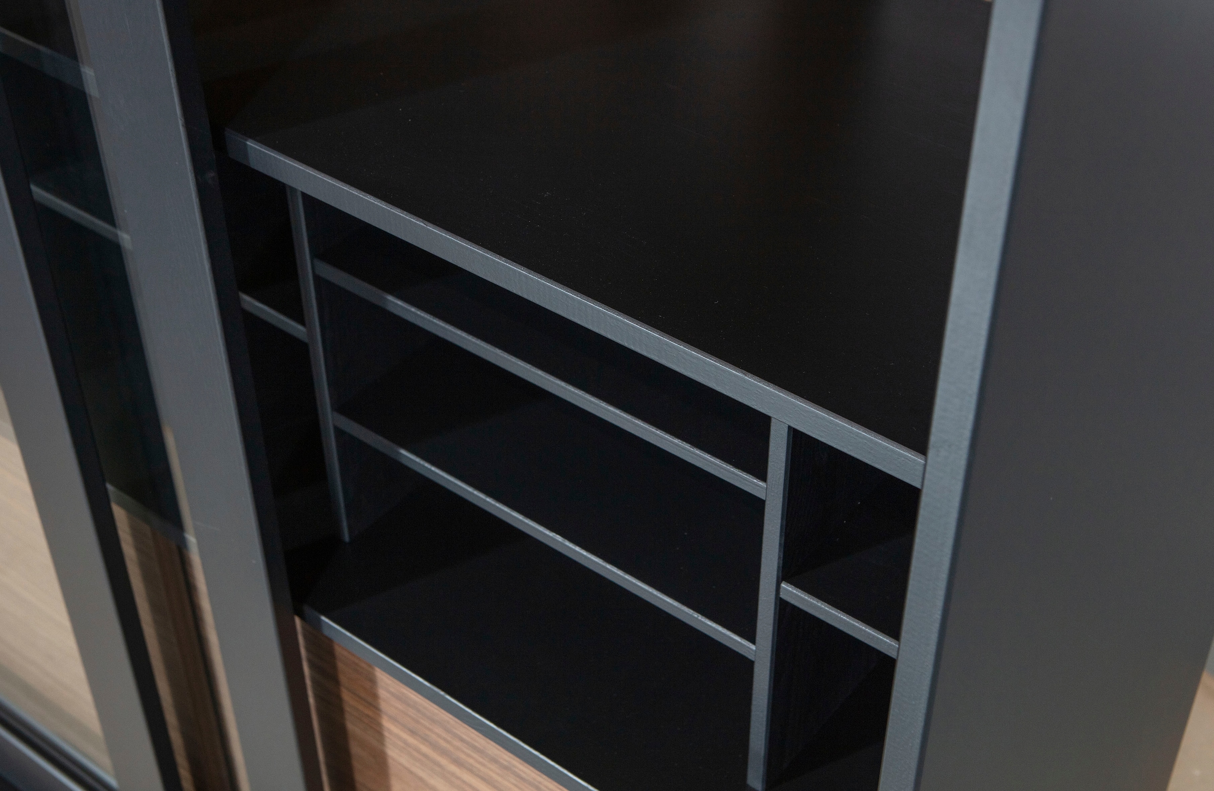 WOOOD Vitrine »James« mit Glas, viel Stauraum, H 200 cm x B 125 cm