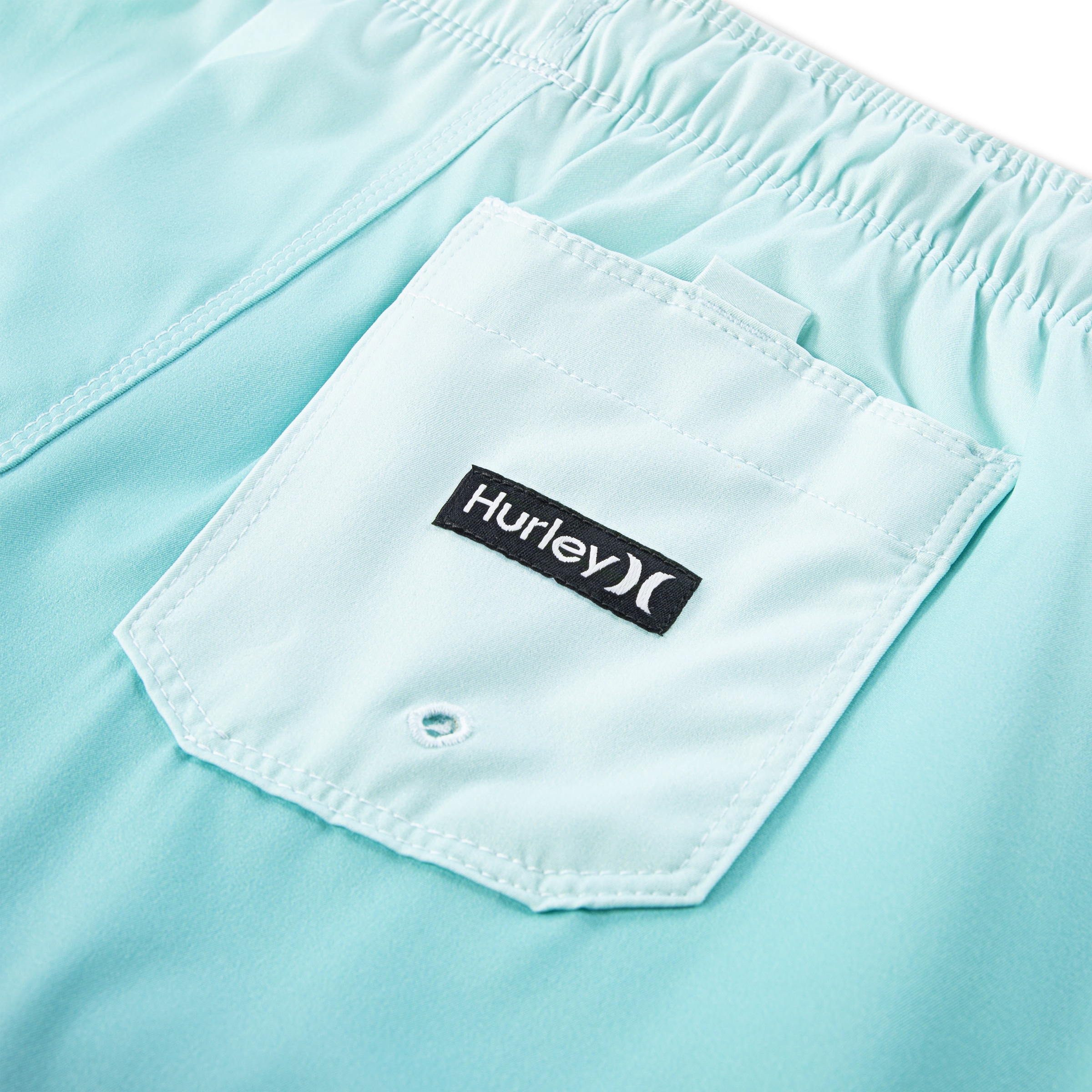 Hurley Badeshorts »FIRST LIGHT PULL ON SWIM« mit Elasthan-Anteil, leichtes Material, schnell trocknend