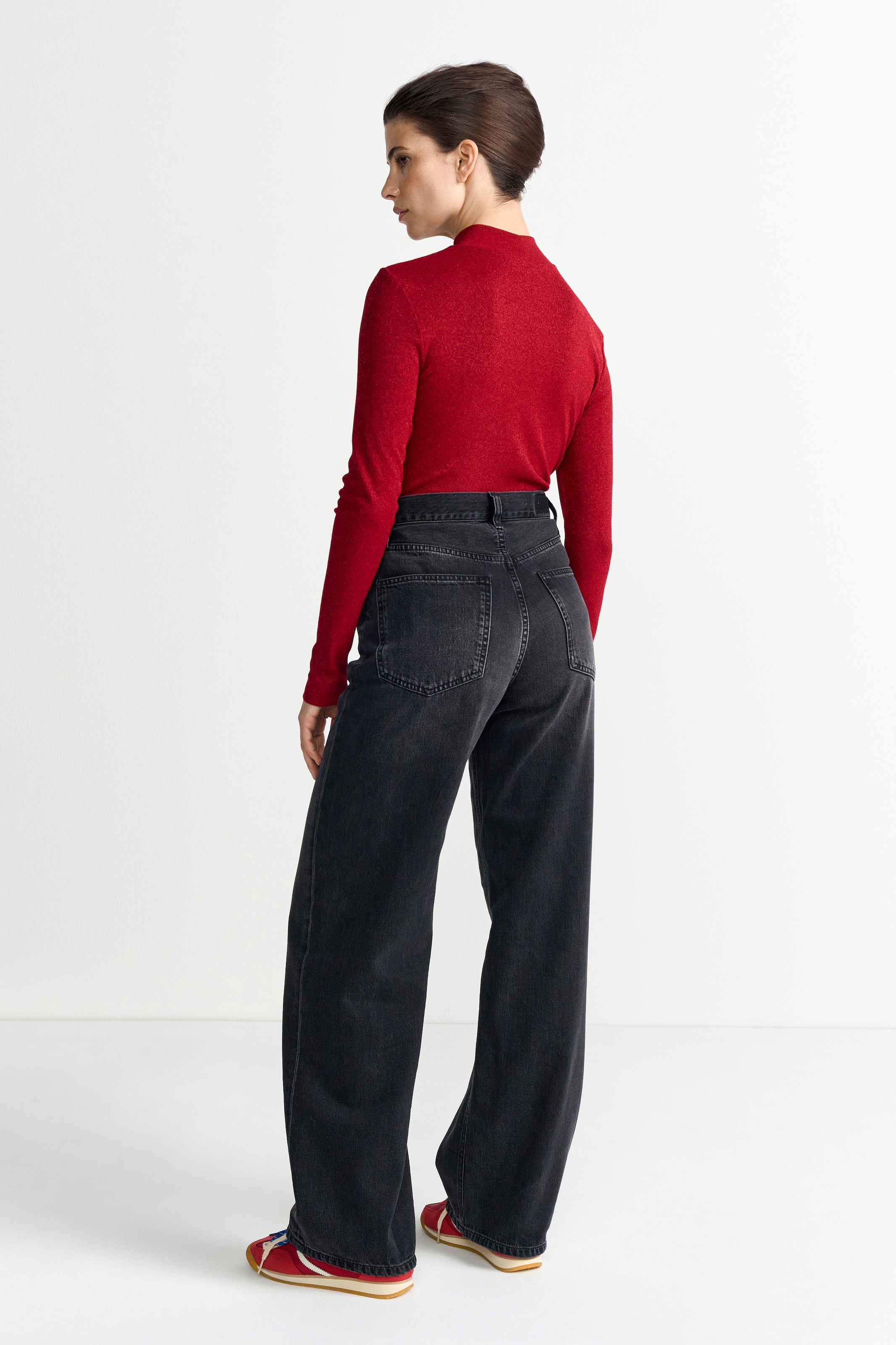 RICHROYAL Longsleeve mit feinen Glitzerfäden, Stehkragen, figurbetonter Schnitt