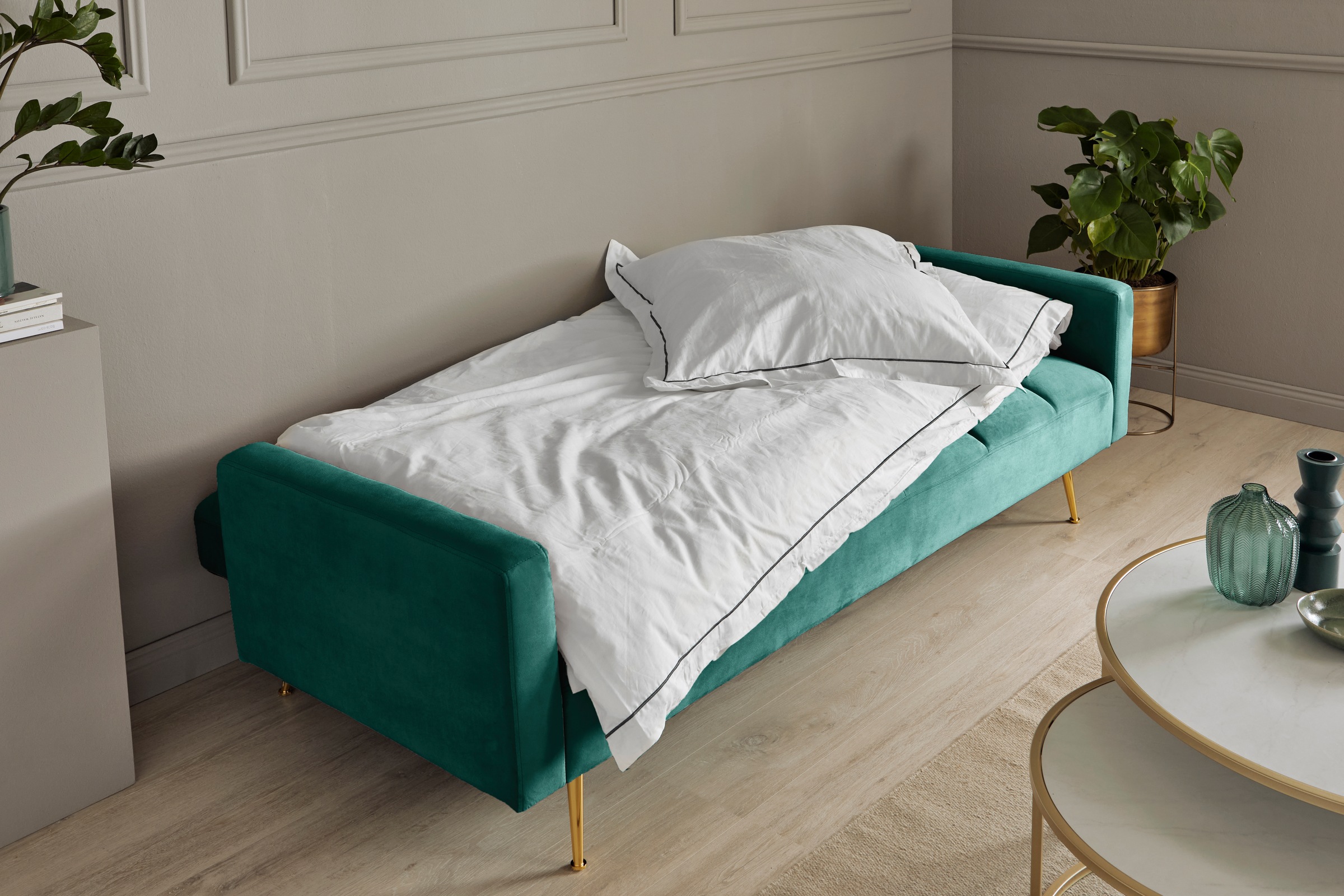 Jahnke Schlafsofa »CHILLAX POSH« mit Schlaffunktion, edler Samtstoff & Füße im Gold-Look, Breite 213 cm