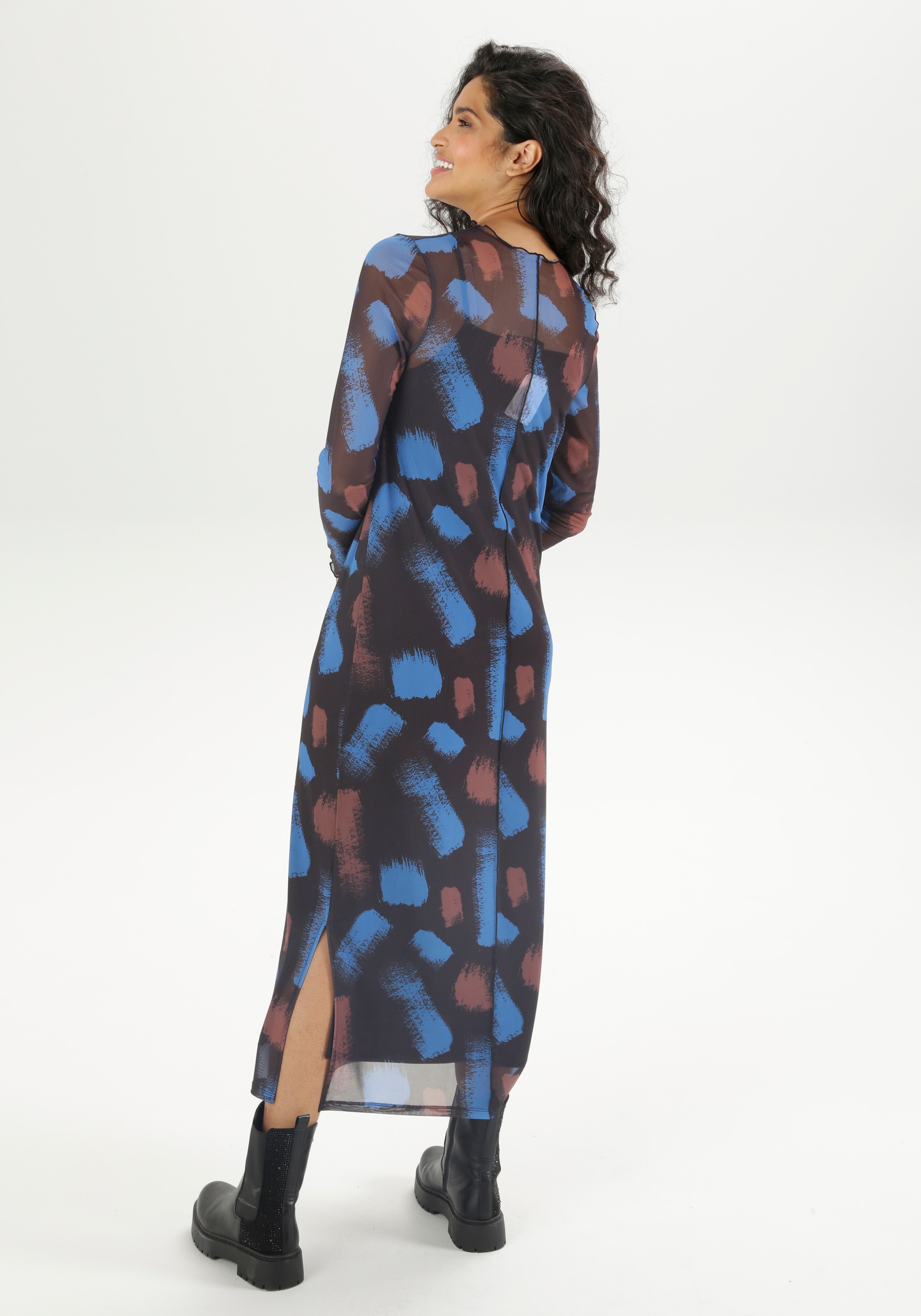 Aniston CASUAL Maxikleid, (mit Jersey-Unterkleid), mit farbharmonischem, grafischen Druck
