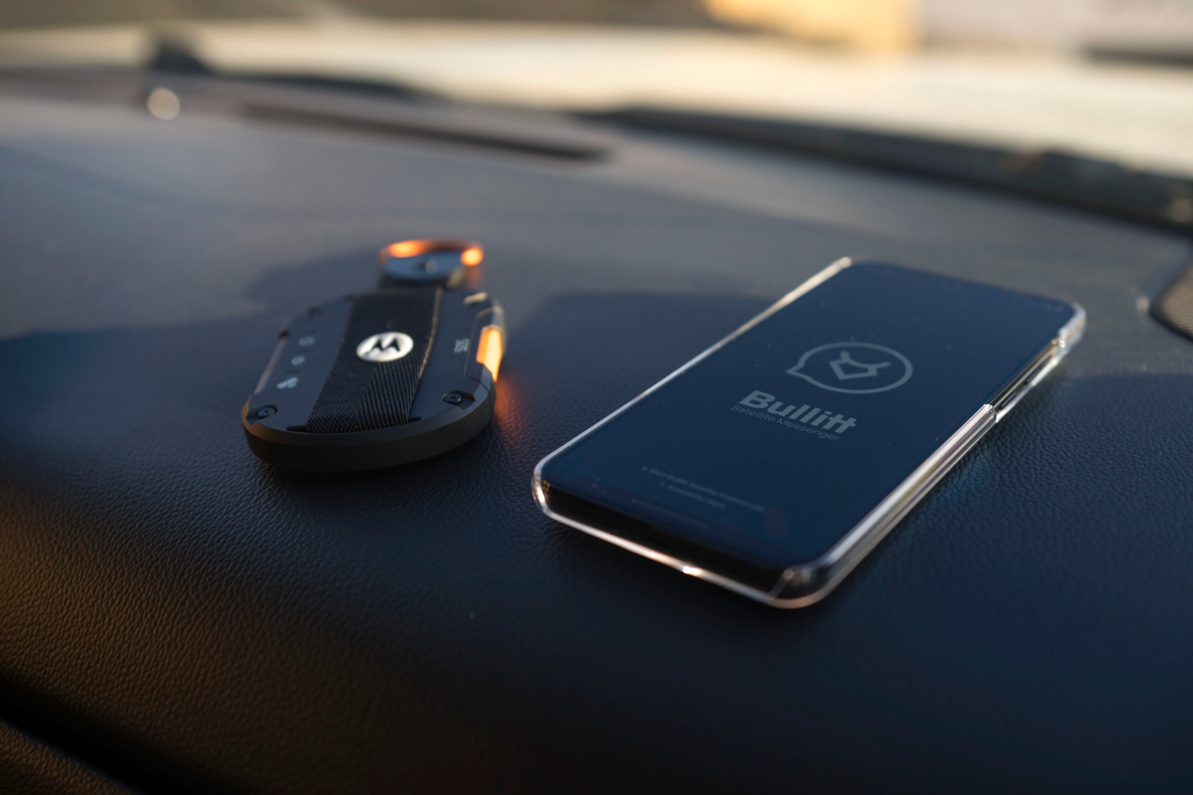 Motorola Schlüsselanhänger »defy« bei OTTOversand