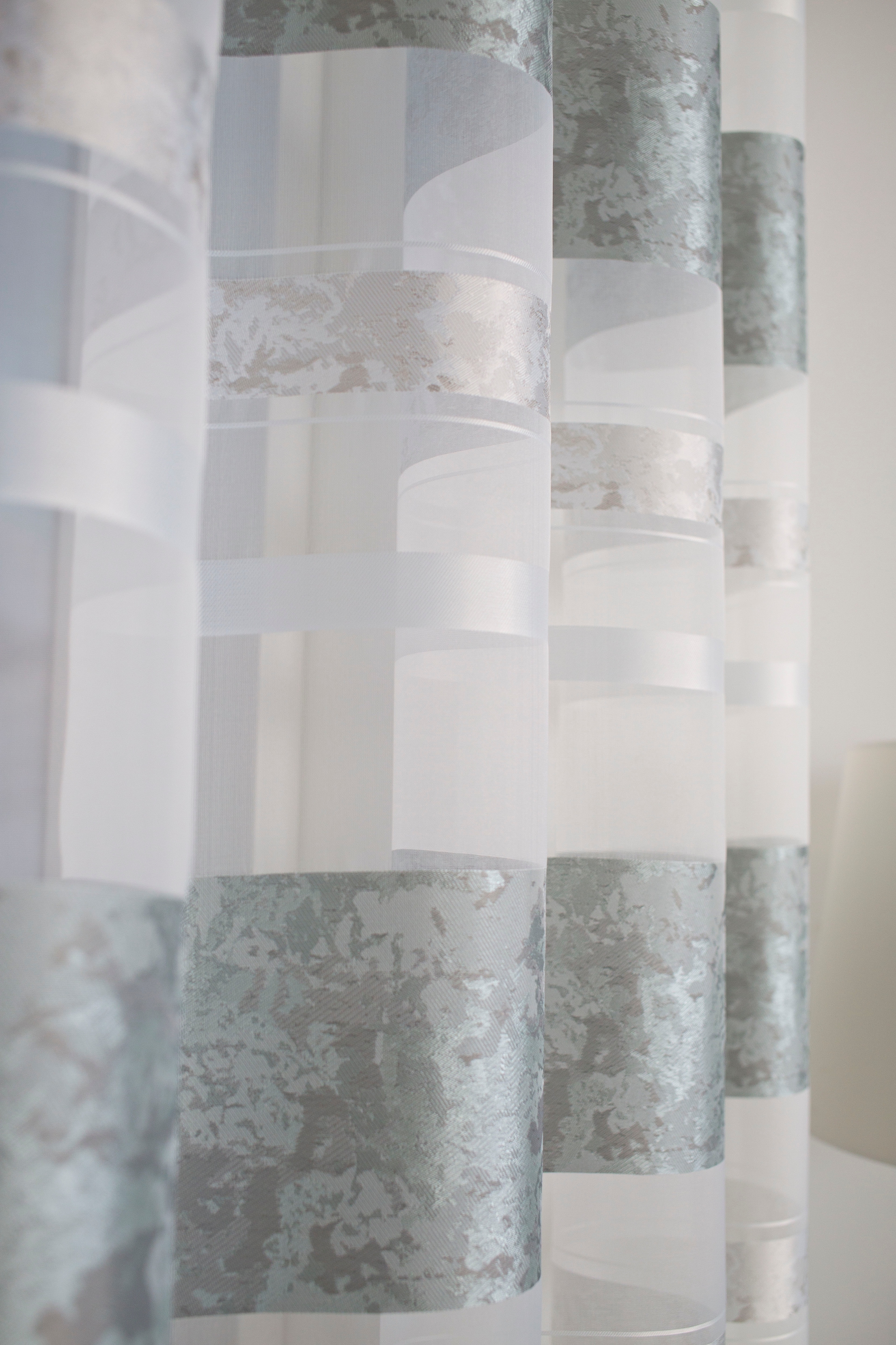 HOME WOHNIDEEN Vorhang »KIRAN« Ösen 1 Stk. tlg. HxB: 245x140, Jacquardmusterung