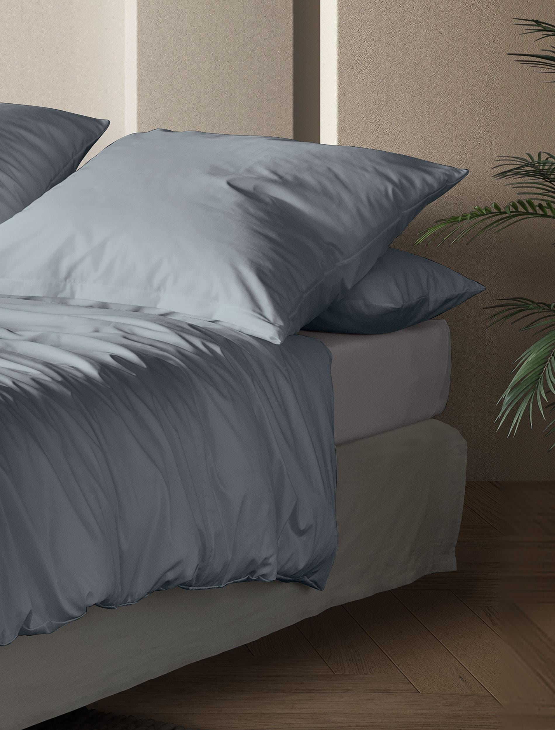 Irisette Bettwäsche »Premium Satin Bettwäsche Paris«, hochwertige Uni Premium Bettwäsche mit Reißverschluss, 100% Baumwolle