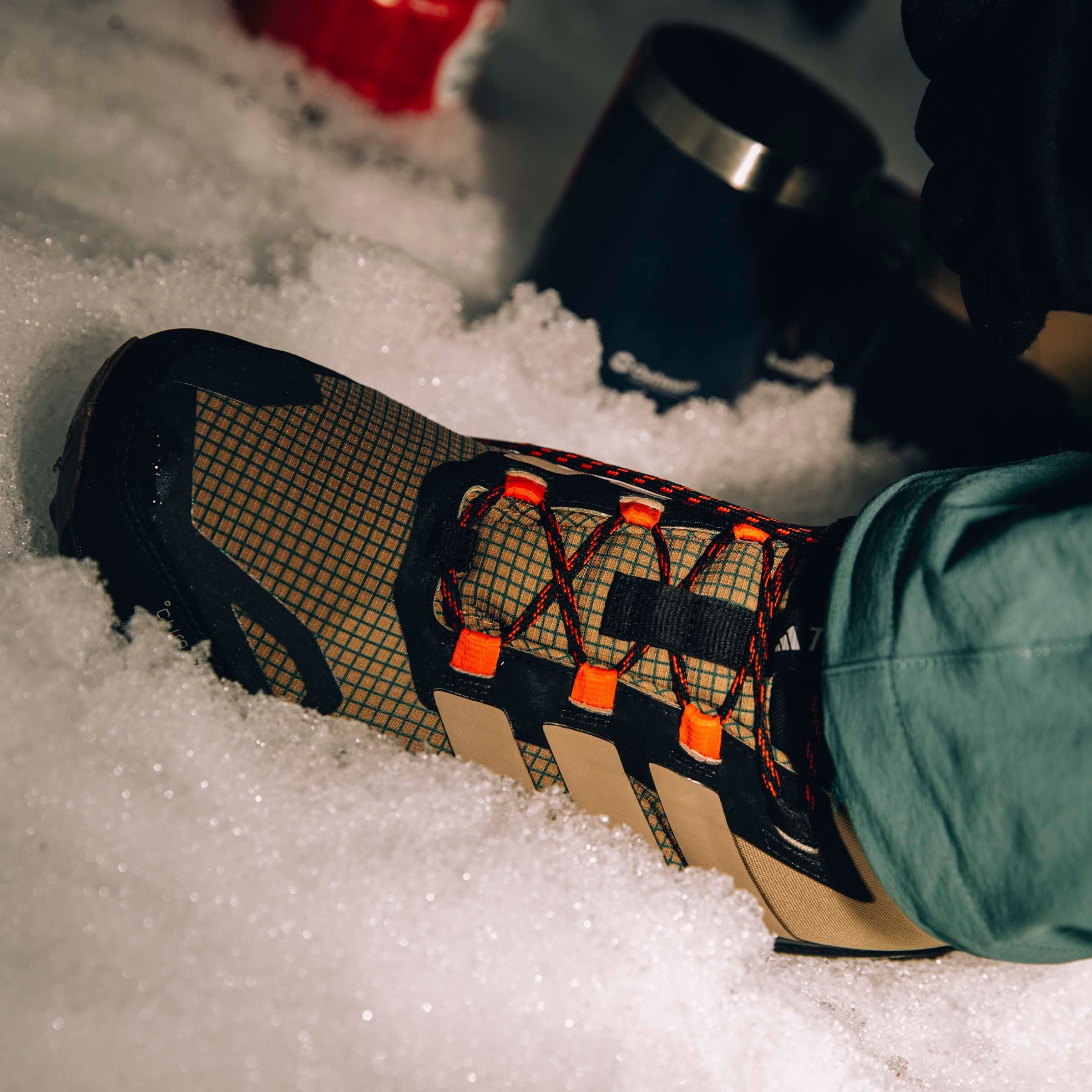 adidas TERREX Winterstiefel »TERREX SKYCHASER AX5 MID GORE-TEX CLIMAWARM+«  wasserdicht