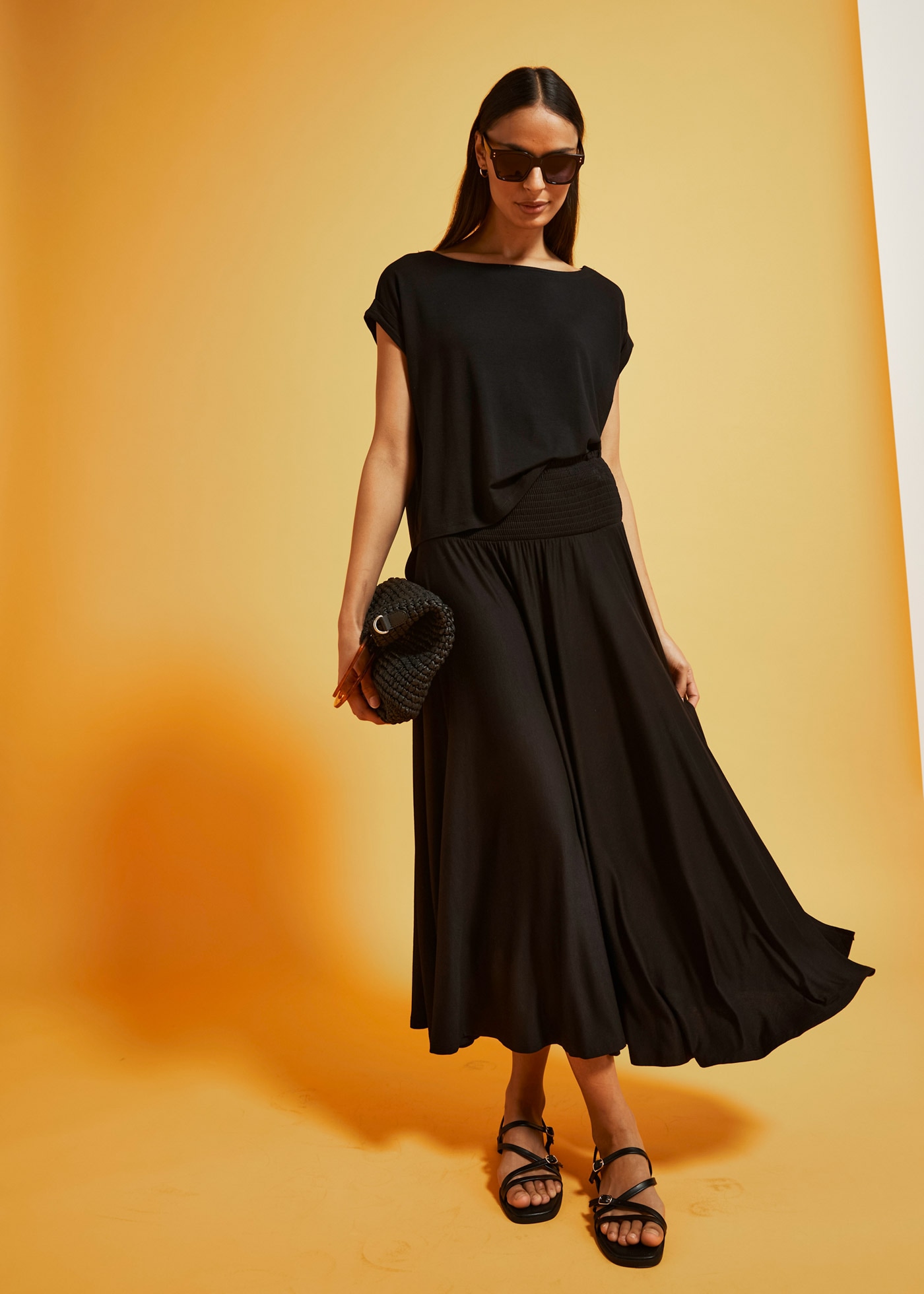 bonprix Oversize-Shirt »Oversize-Shirt aus fließender Viskose« oversize Passform, Kurzarm, für warme Tage, aus Viskose