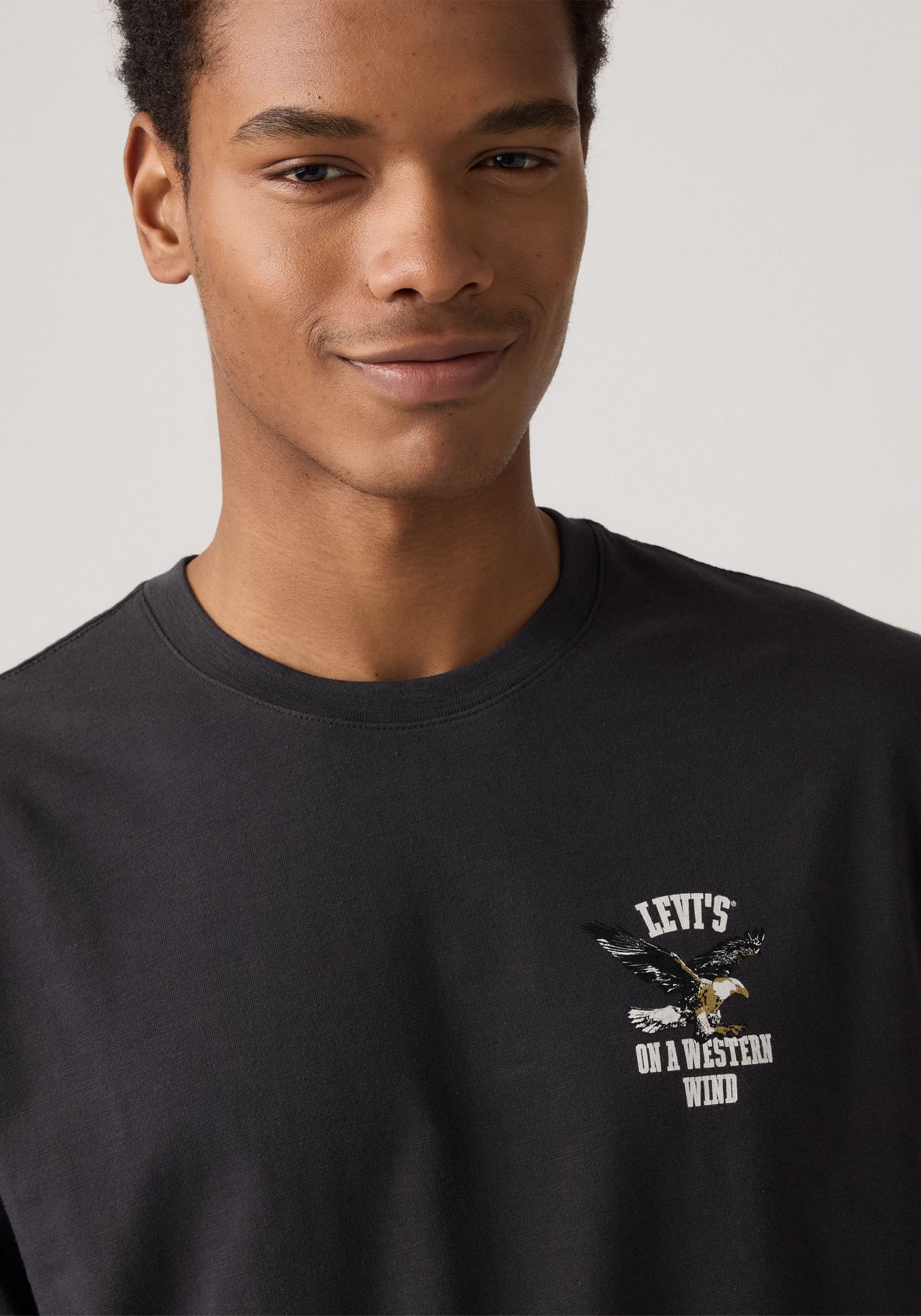 Levi's® T-Shirt »SS RELAXED FIT TEE«, mit Logo Druck