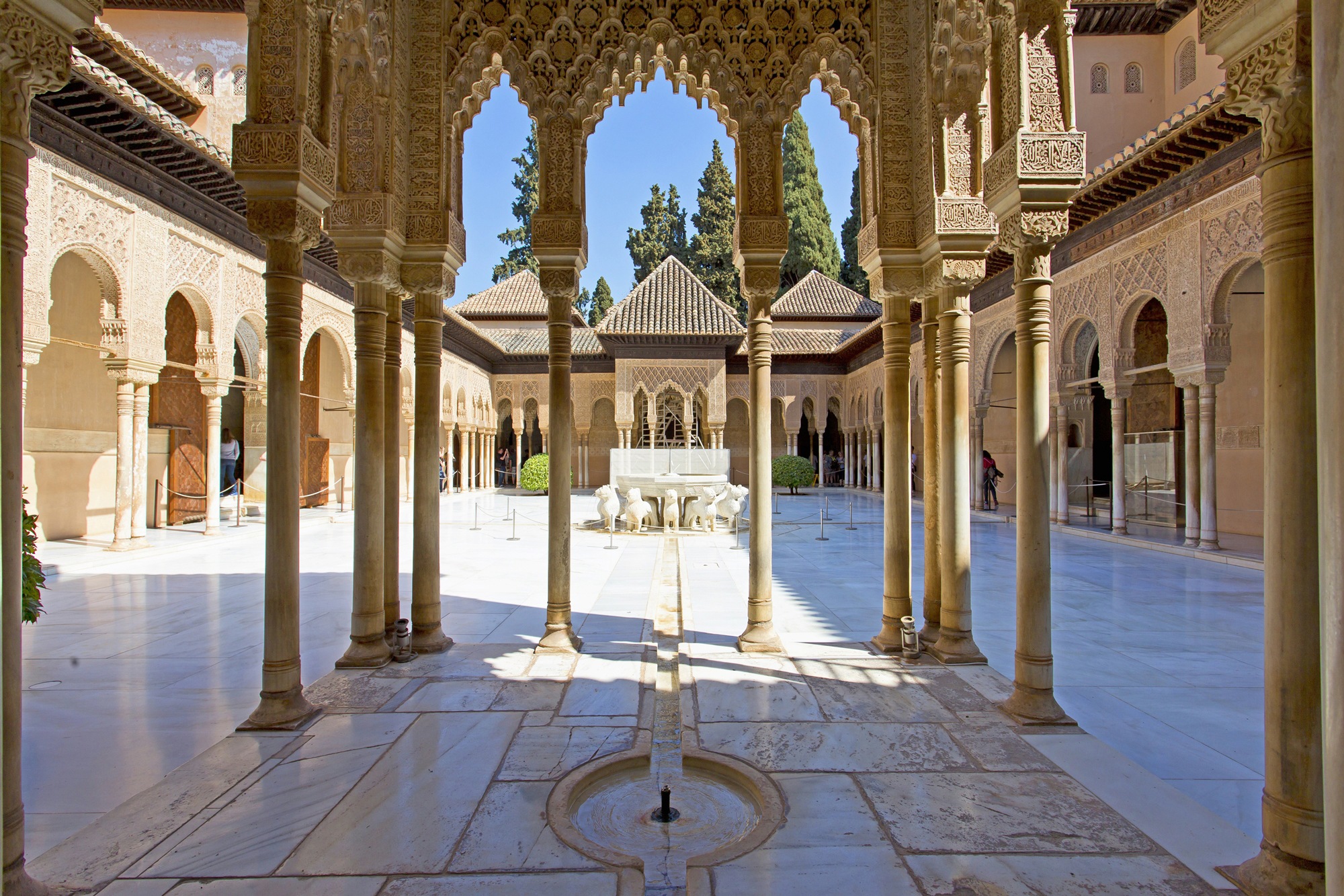 Fototapete »ARCHITEKTUR-PATIO DES LÖWES PALAST ALHAMBRA BOGEN HOF«