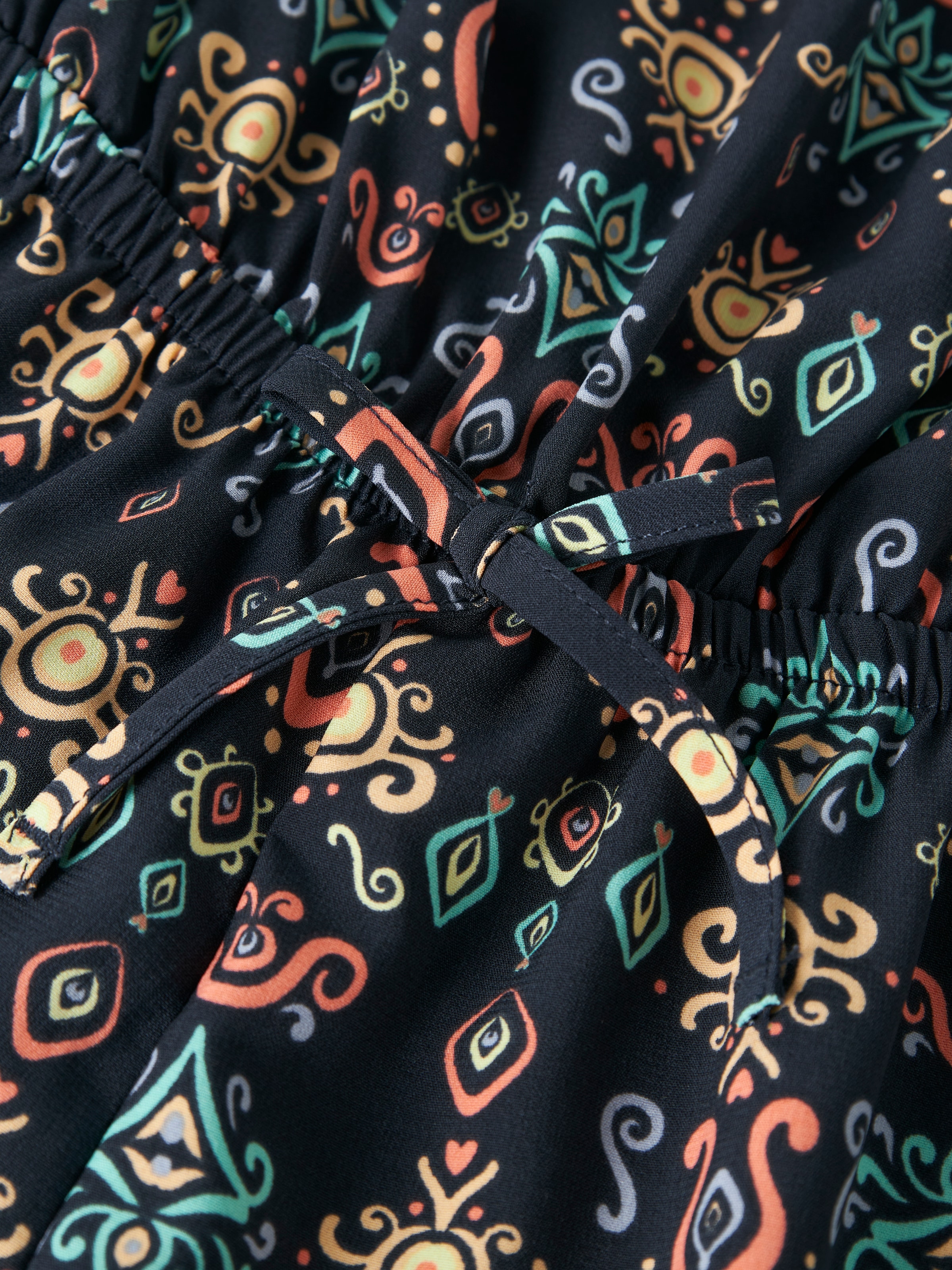 Name It Kurzoverall »NKFVINAYA  PLAYSUIT FFF« Kunstfaser, elastischer Bund, Allover-Druck