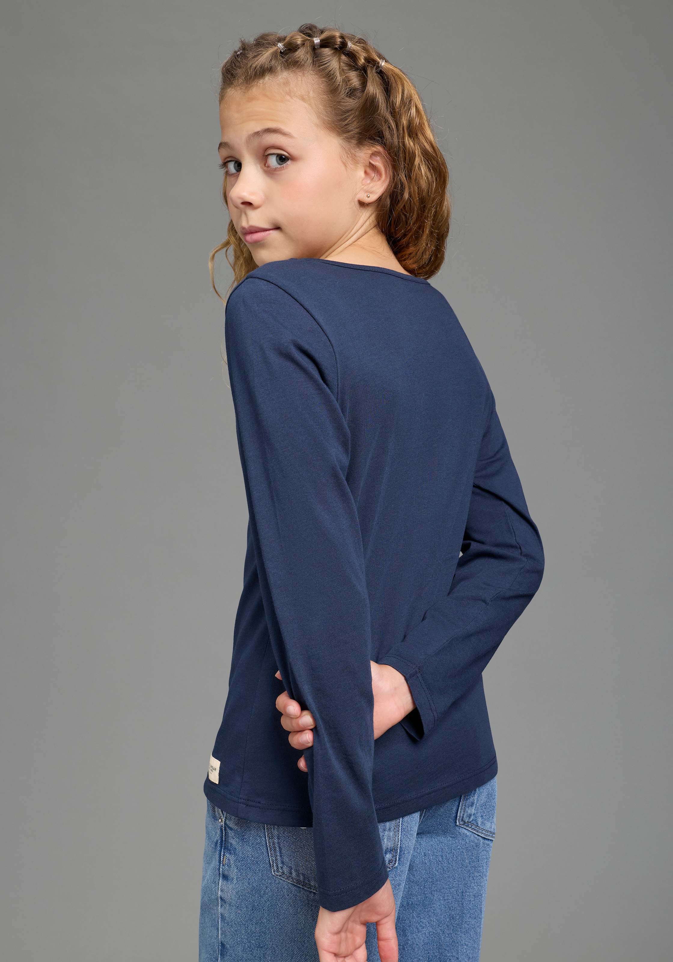 H.I.S Langarmshirt »H.I.S Shirt mit kleiner Deko-Schleife« Langarmshirt hüftlange Basic-Passform, Langarm, modischer Stil