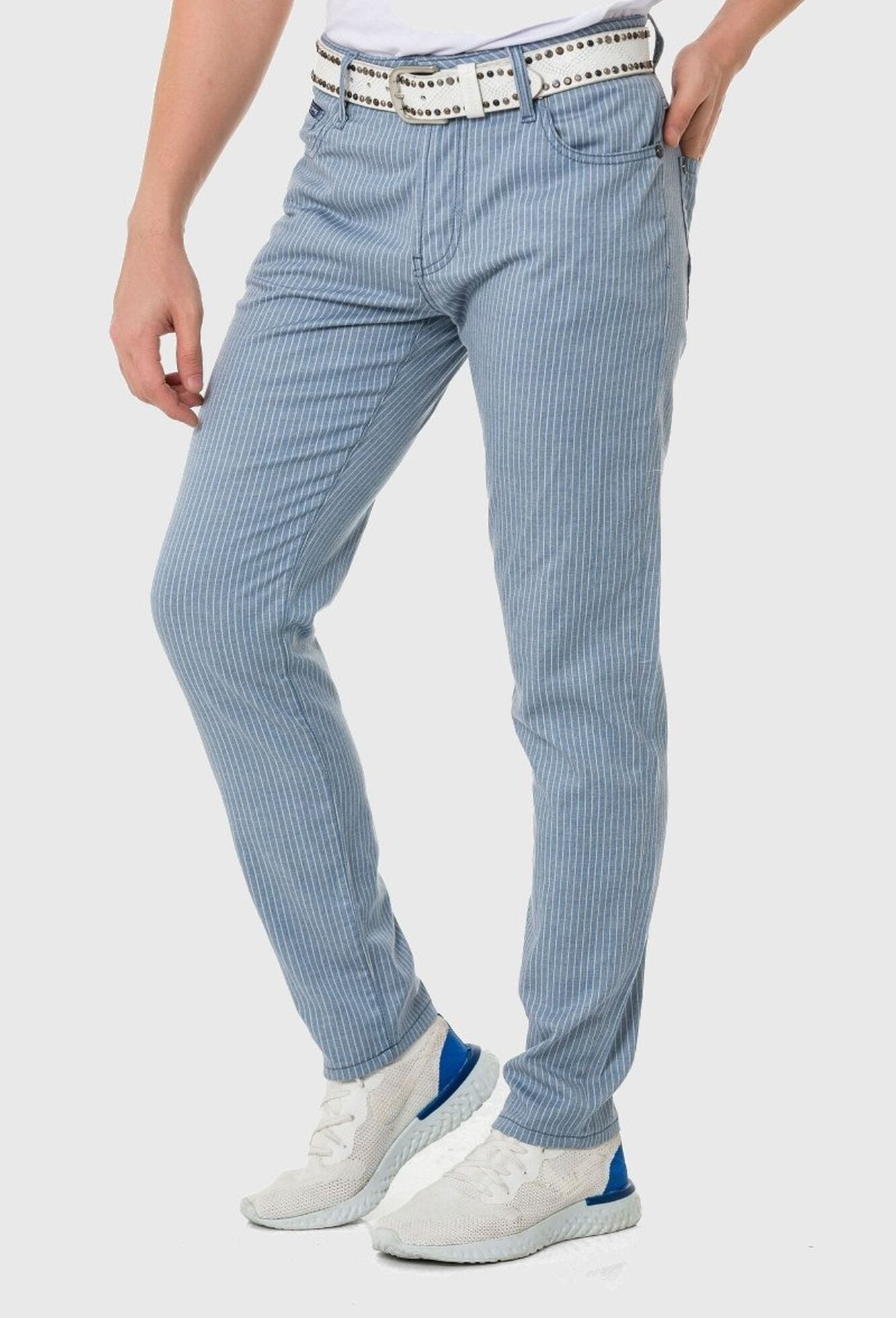 Cipo & Baxx Stoffhose »Cipo & Baxx Hose«  im dezenten Streifen-Look