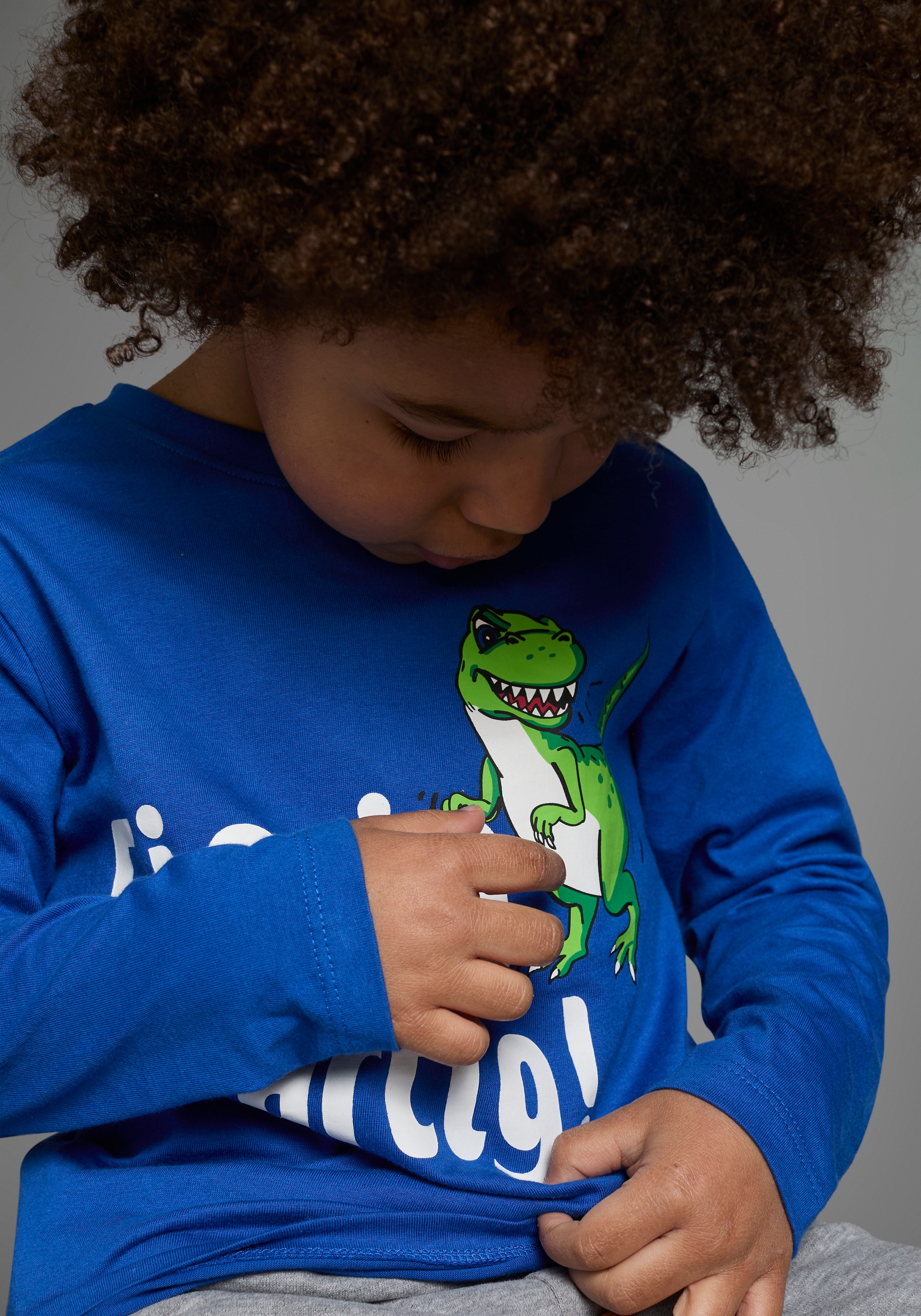 KIDSWORLD Langarmshirt »EINZIG NICHT ARTG!«, Langarm, Basic-Passform, bedruckt, Rundhalsausschnitt