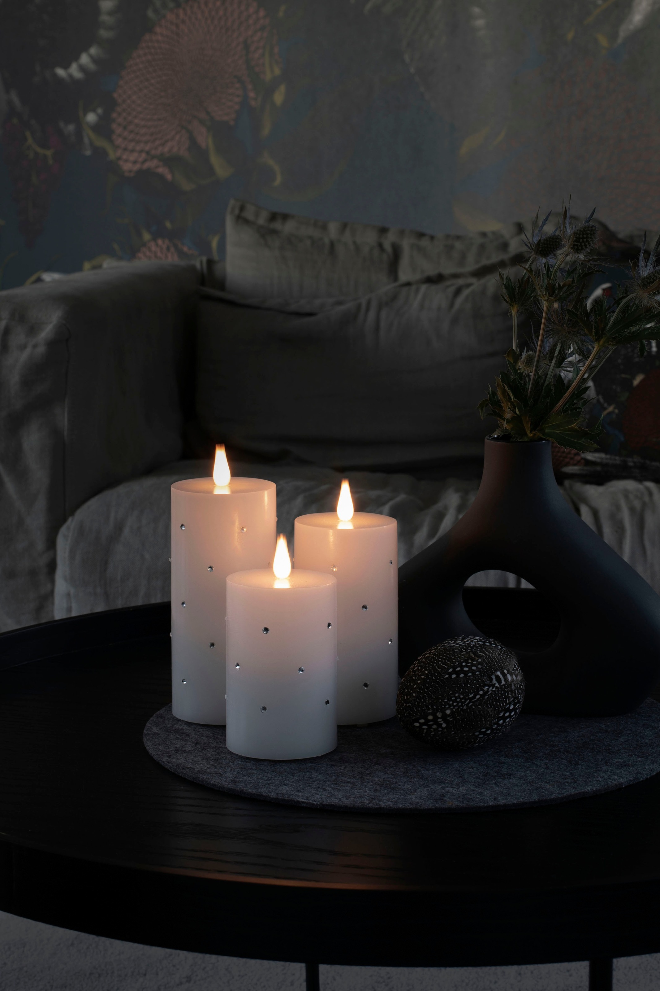 KONSTSMIDE LED-Kerze »LED Echtwachskerze, 1 warm weiße Diode,  batteriebetrieben«, 4/8h Timer, 3D-Flamme kaufen im OTTO Online Shop | Kerzenständer
