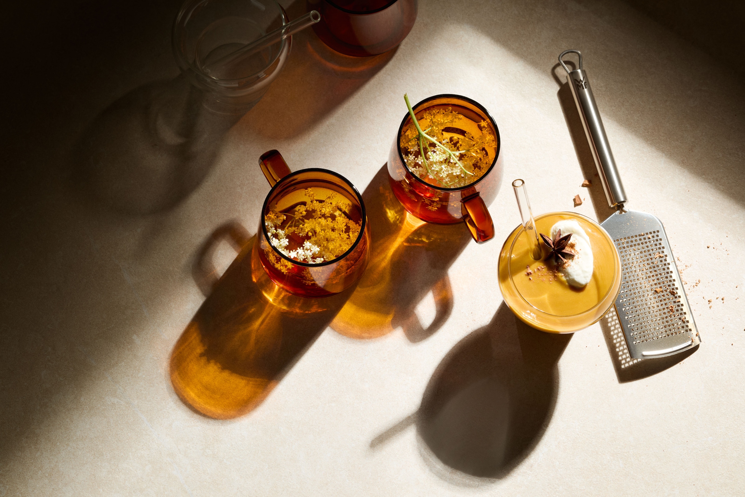 WMF Küchenreibe »Profi Plus« langanhaltende Schärfe, Cromargan Edelstahl rostfrei, Aufhängeöse