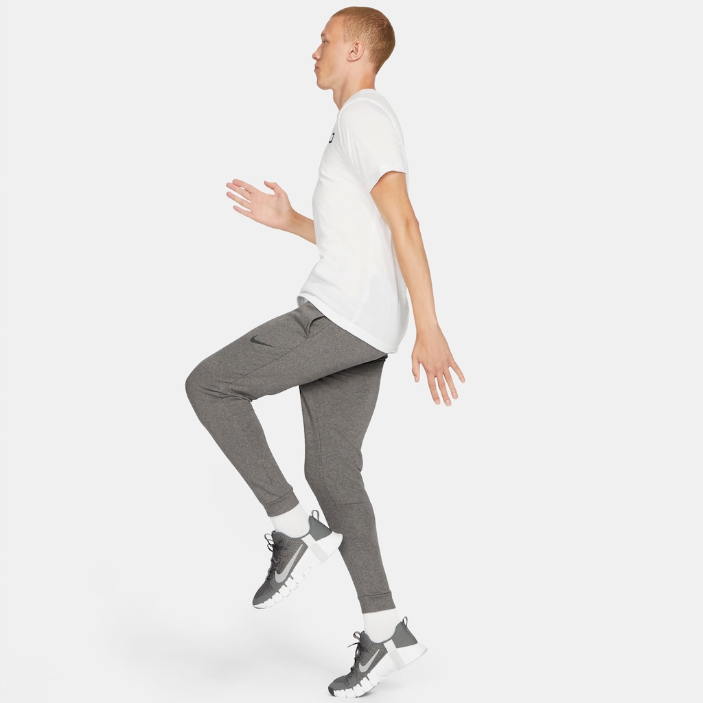 Nike Trainingshose »DRI-FIT MEN'S TAPERED TRAINING PANTS«