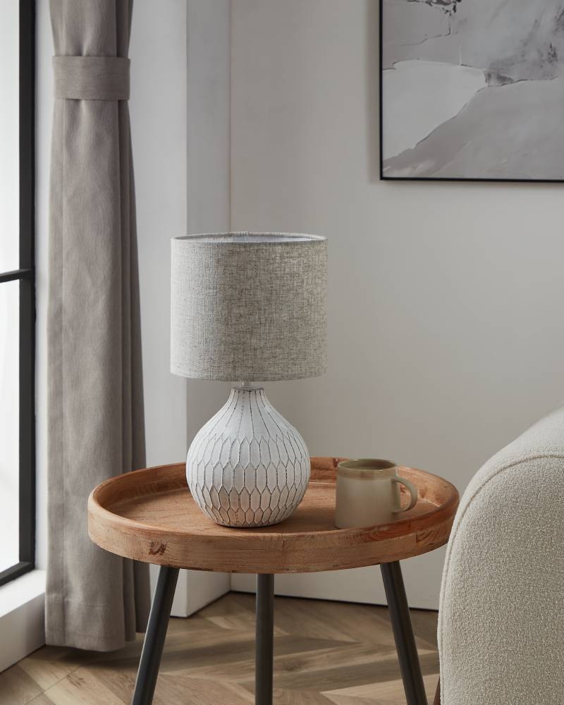 EGLO Tischleuchte »BELLARIVA 3«, 1 flammig, Leuchtmittel E27 | ohne Leuchtmittel, Nachttischlampe mit Boho-Muster und in hellbraun, mit Schalter, E27