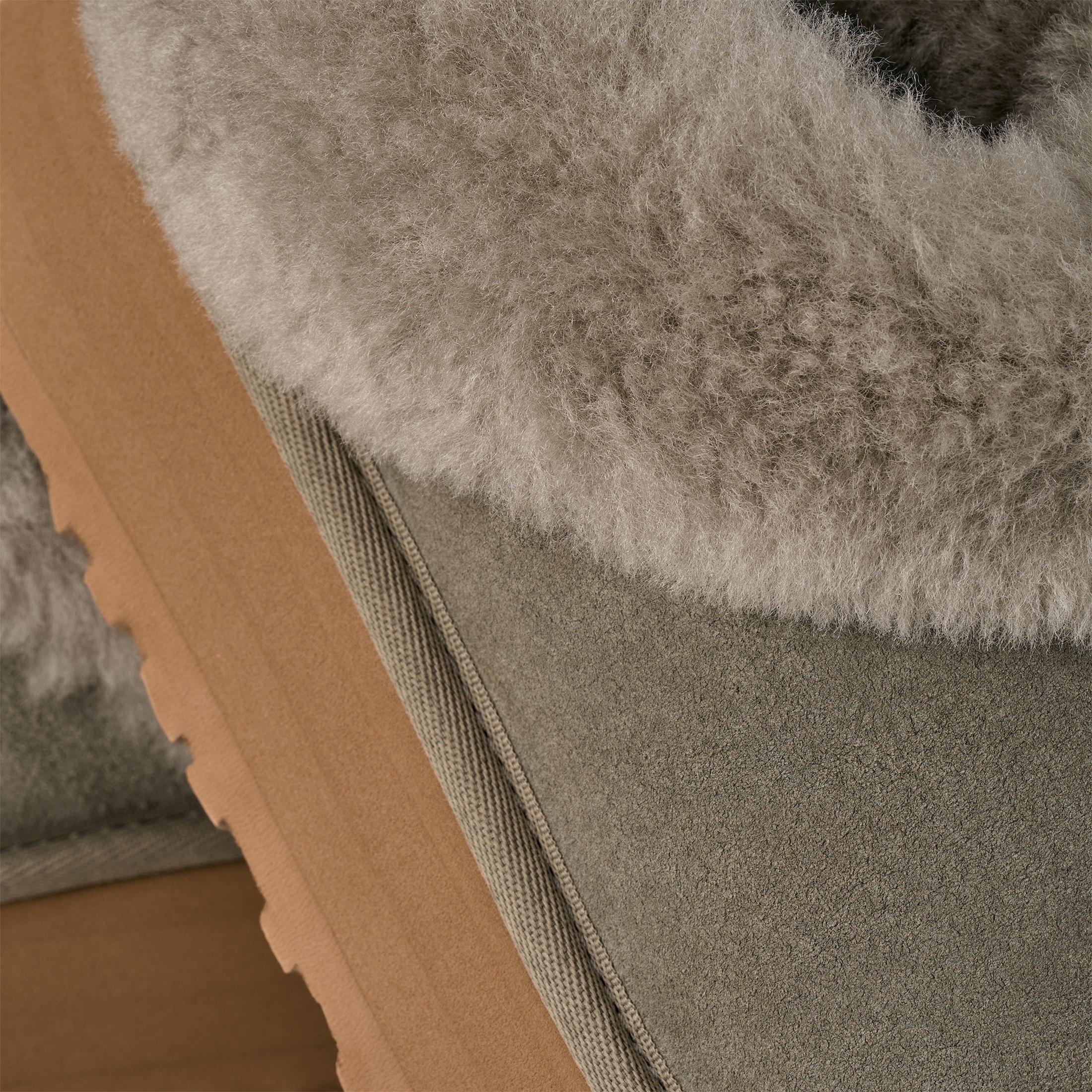 UGG Schlupfboots »TAZZELLE«, Ankleboots, Schlupfboots mit Anziehlasche