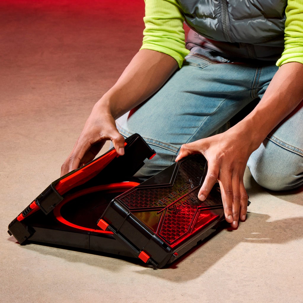 Hasbro Speed-Kreisel »Beyblade X Clash and Carry Beystadium-Arena«, (1 tlg.), mit Griff zum Mitnehmen