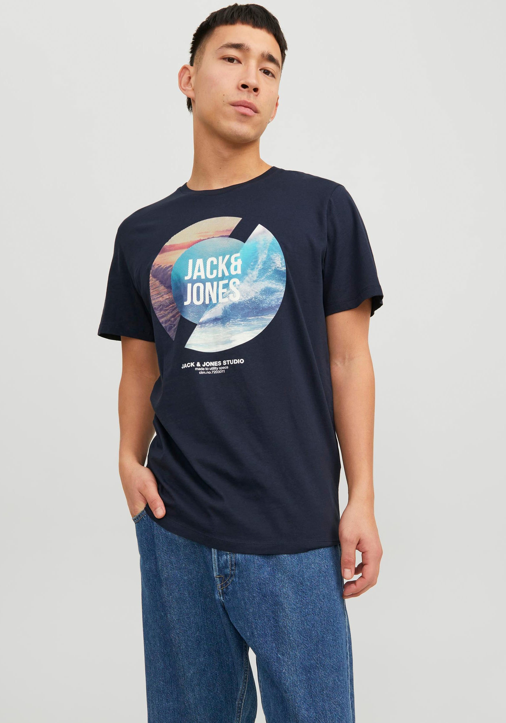 Jack & Jones Rundhalsshirt »JJTRESOR TEE SS CREW NECK«