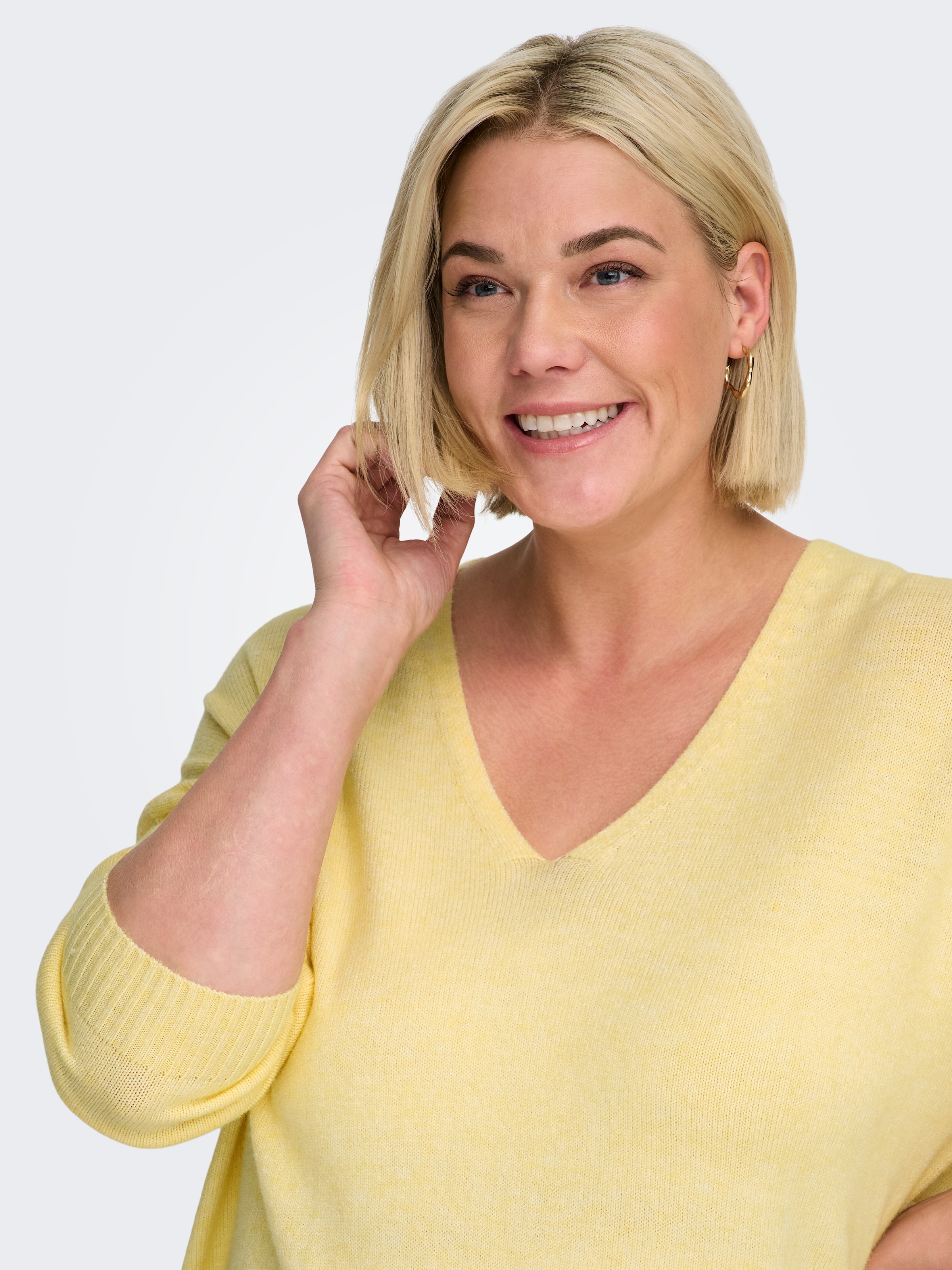 ONLY CARMAKOMA V-Ausschnitt-Pullover »CARMARGARETA LS PULLOVER KNT NOOS« Viskosemischung, regular fit