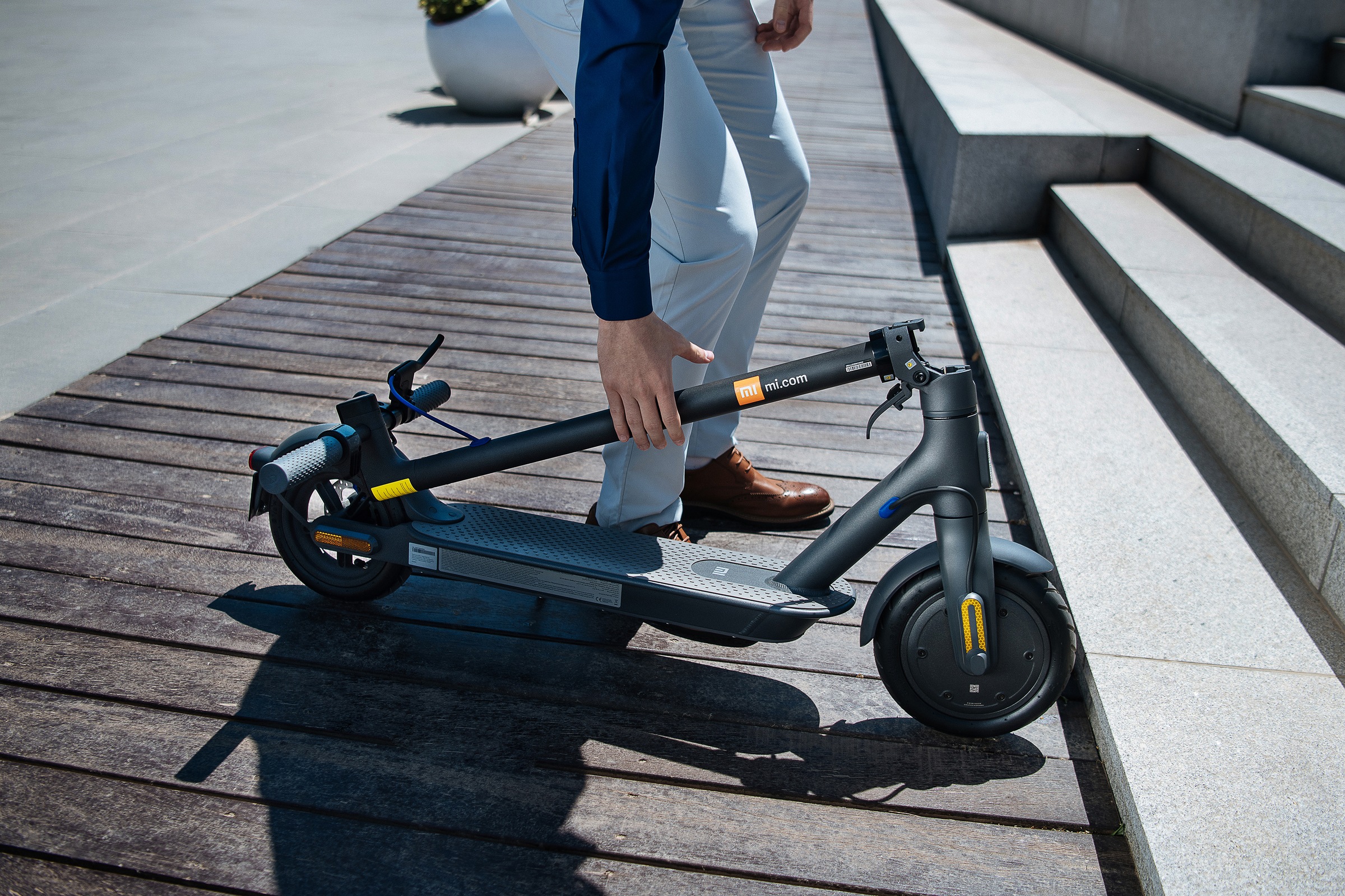 Xiaomi E-Scooter »Mi 3 8,5 Zoll«, Electric Scooter, mit Straßenzulassung, bis zu 30 km Reichweite