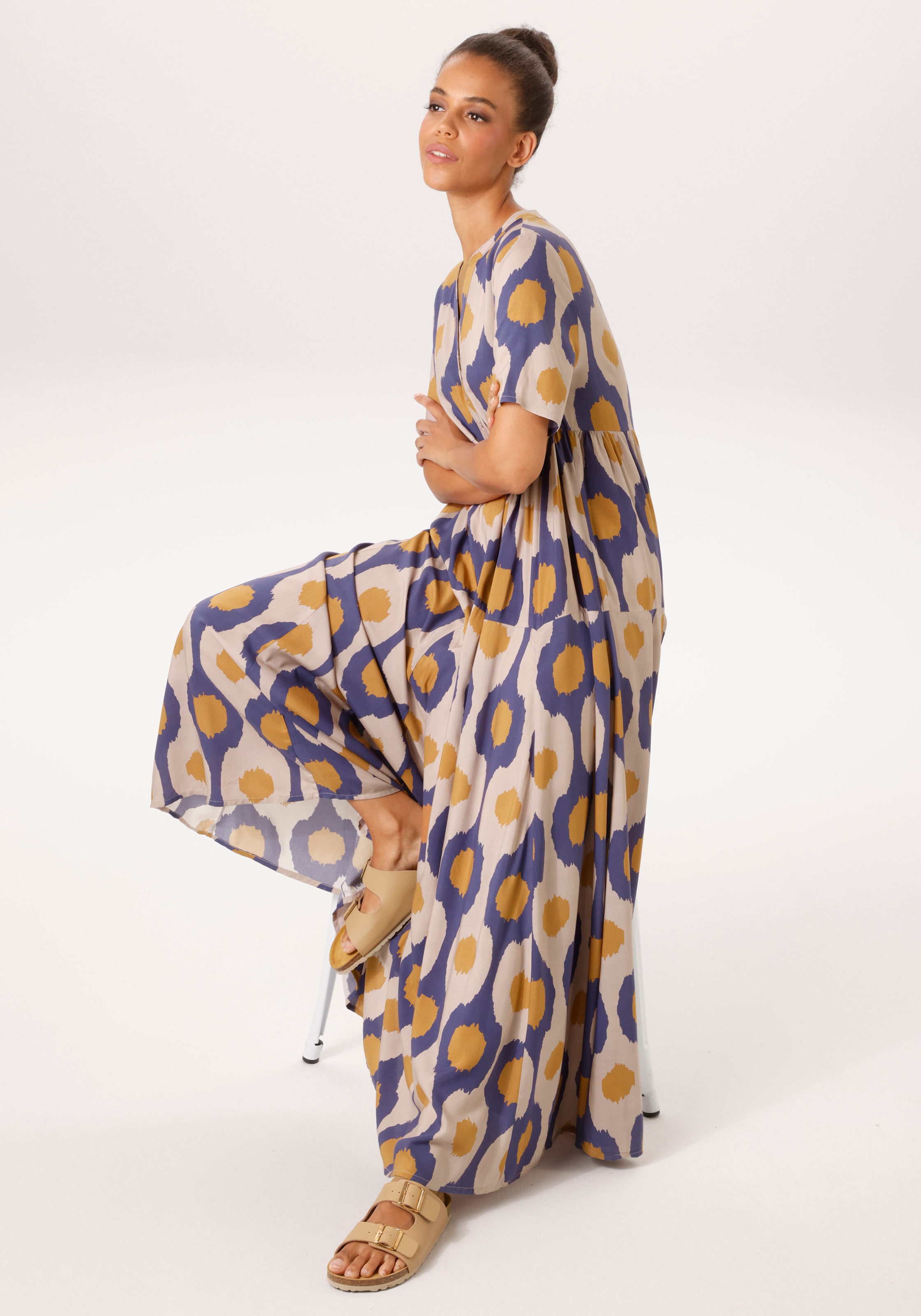 Aniston CASUAL Sommerkleid mit großflächigen, grafischen Druck - NEUE KOLLEKION