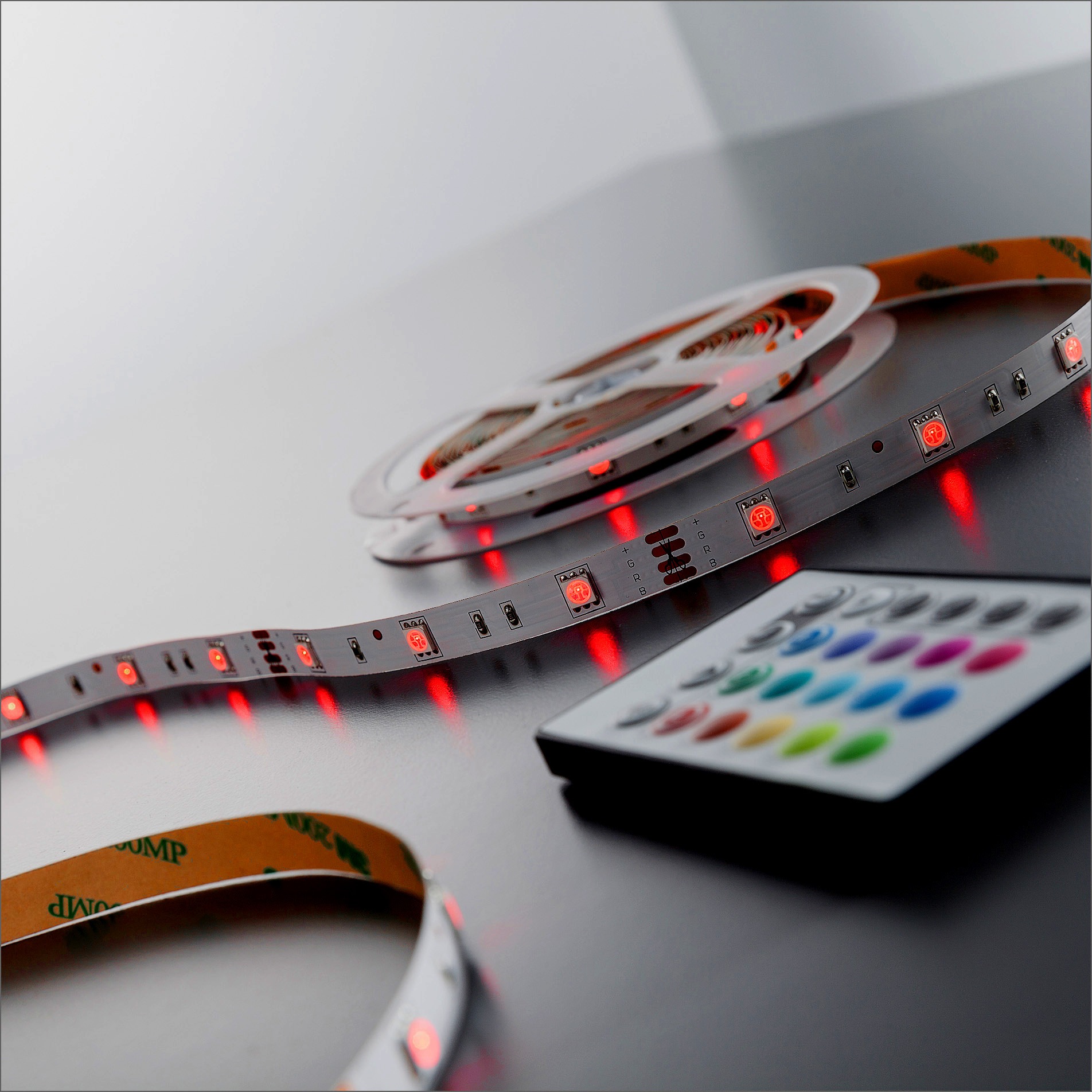 B.K.Licht LED-Streifen »Lucilla« LED Band, RGB, Fernbedienung, selbstklebend, Farbwechsel, kürzbar