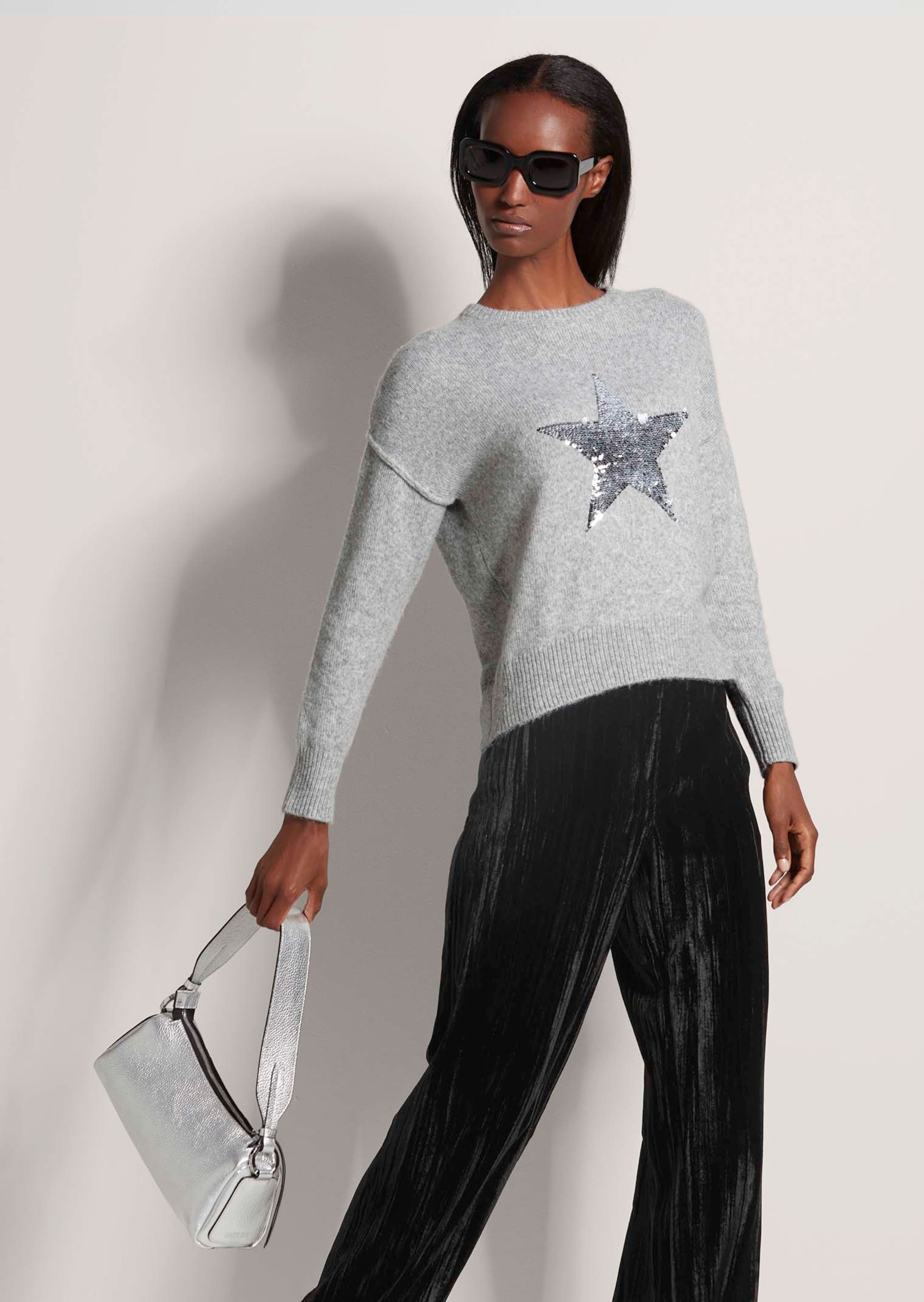 MADELEINE Longpullover »Pullover Rundhals-Pullover mit Stern«