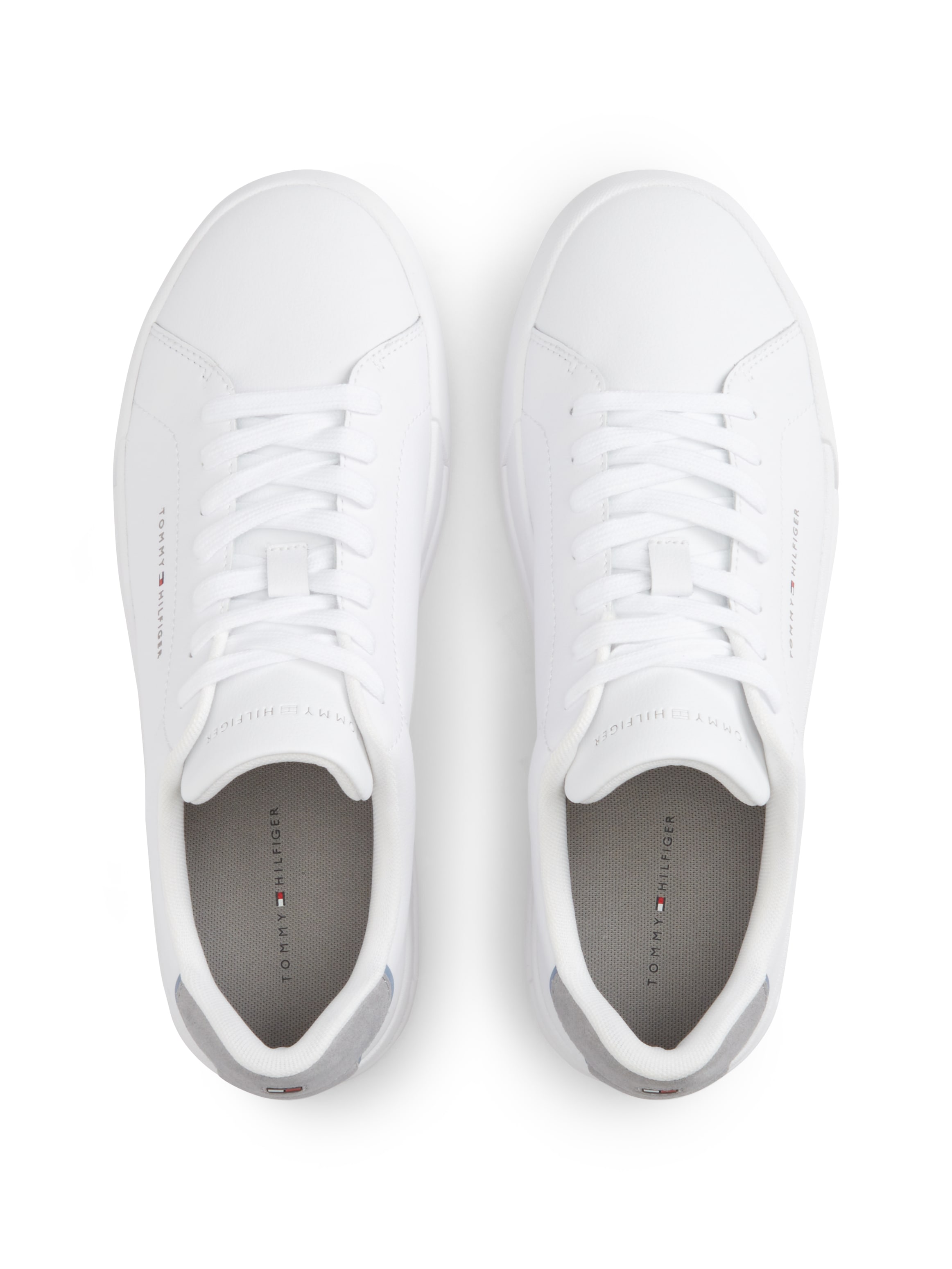 Tommy Hilfiger Sneaker »TH COURT LTH DETAIL ESS«  Freizeitschuh, Halbschuh, Schnürer mit Logoschriftzügen