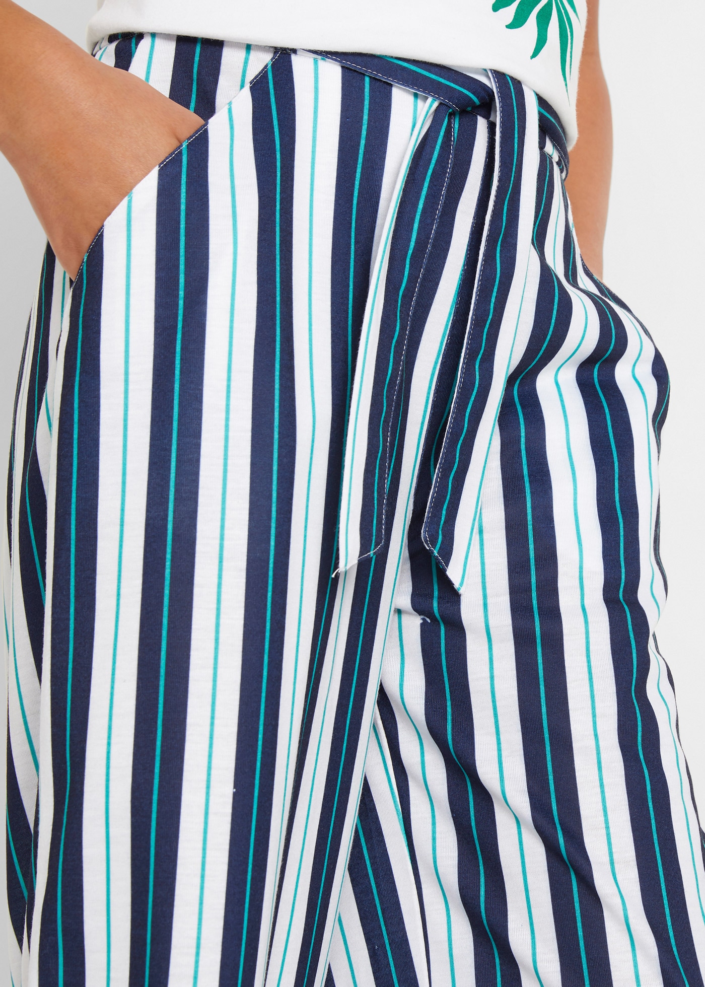 bonprix Palazzohose  mit Eingrifftaschen, elastischer Bund, mit Gürtel, Regular Fit