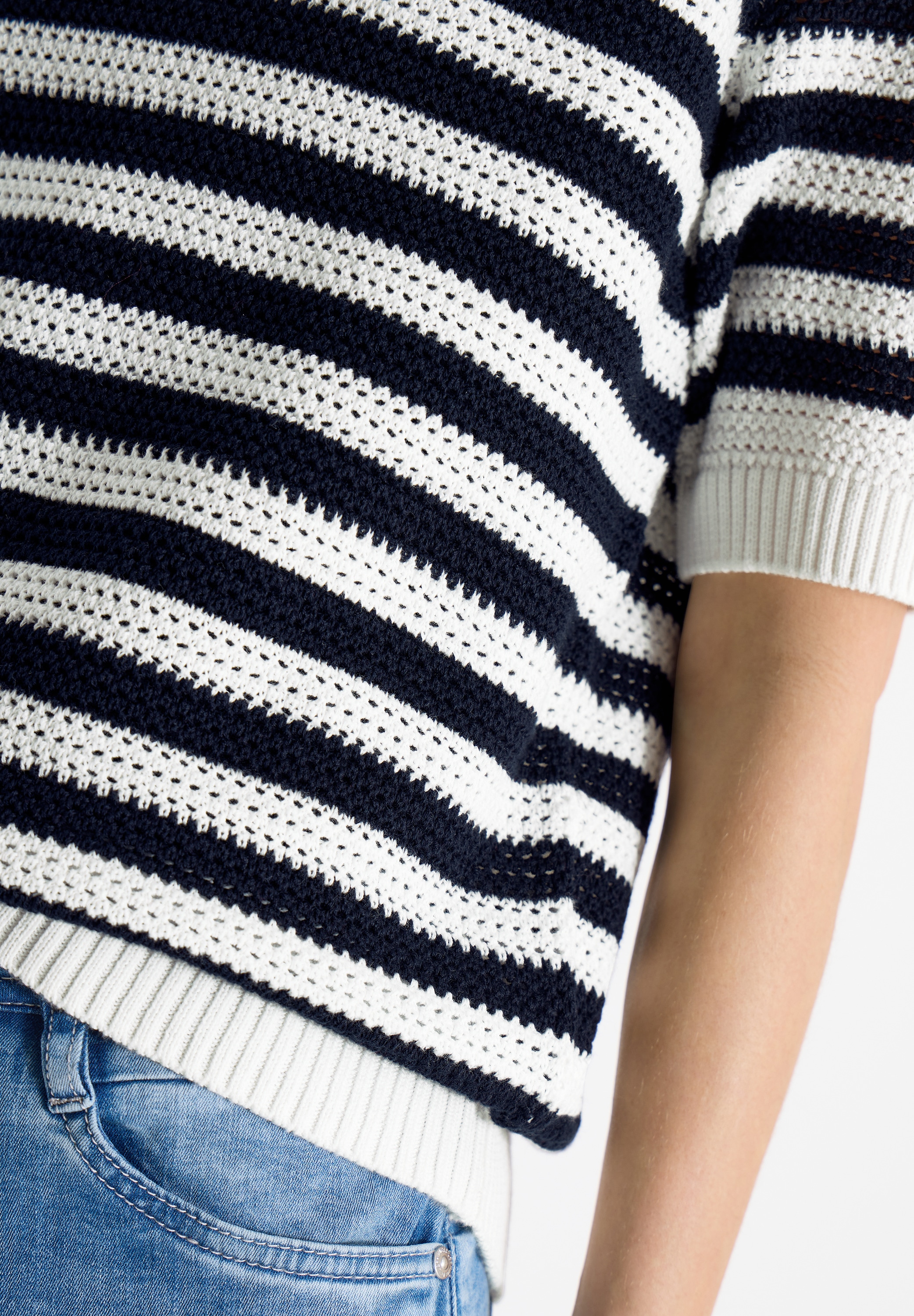 Cecil Kurzarmpullover in Mesh-Qualität