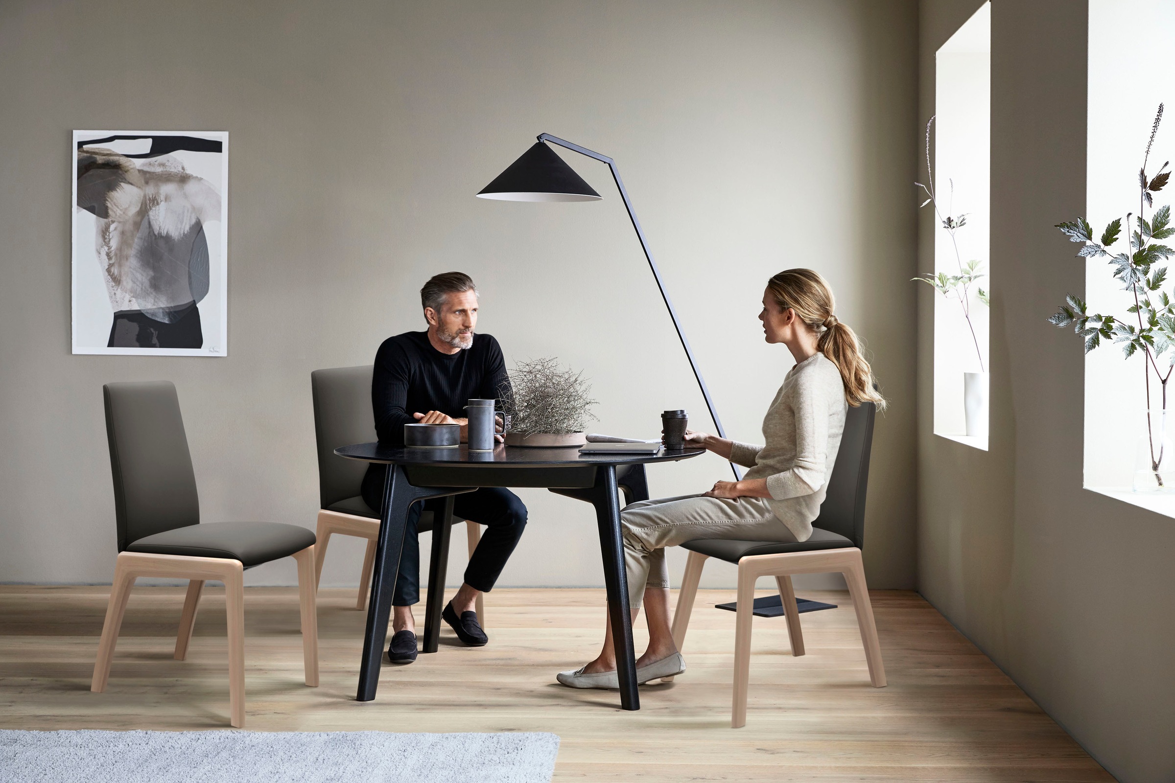 Stressless® Polsterstuhl »Laurel«, Leder PALOMA, Low Back, Größe M, mit abgerundeten Beinen in Schwarz