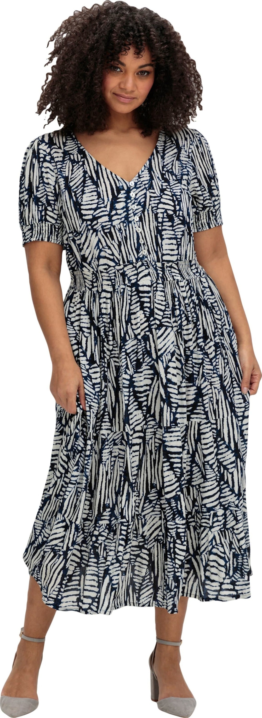 sheego by Joe Browns Sommerkleid »Kleid Maxikleid mit Grafikprint und Volantsaum« Eingrifftasche mit Grafikprint und Volantsaum