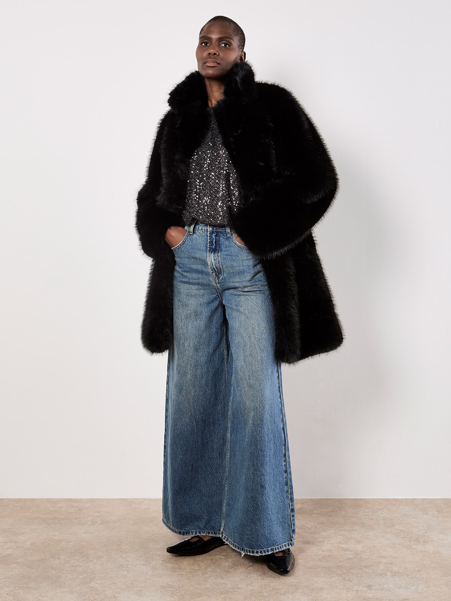 Apricot Fellimitatjacke »Kunstfell-Kurzmantel« mit Reverskragen