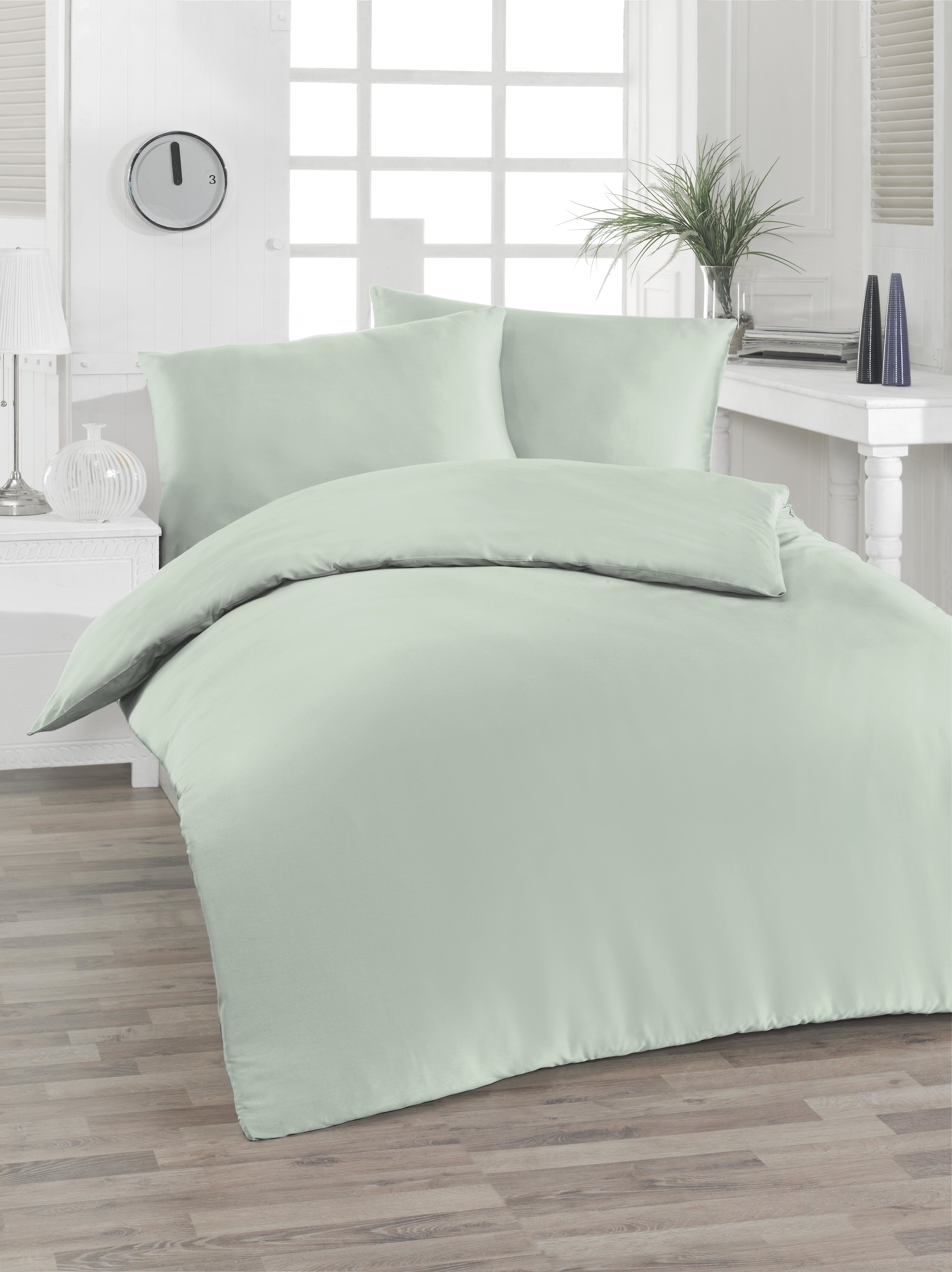 Florella Bettwäsche »Uni, Decade-Edel-Satin aus 100 % Baumwolle«, mit aufwendig gearbeiteter Biese am Kissen