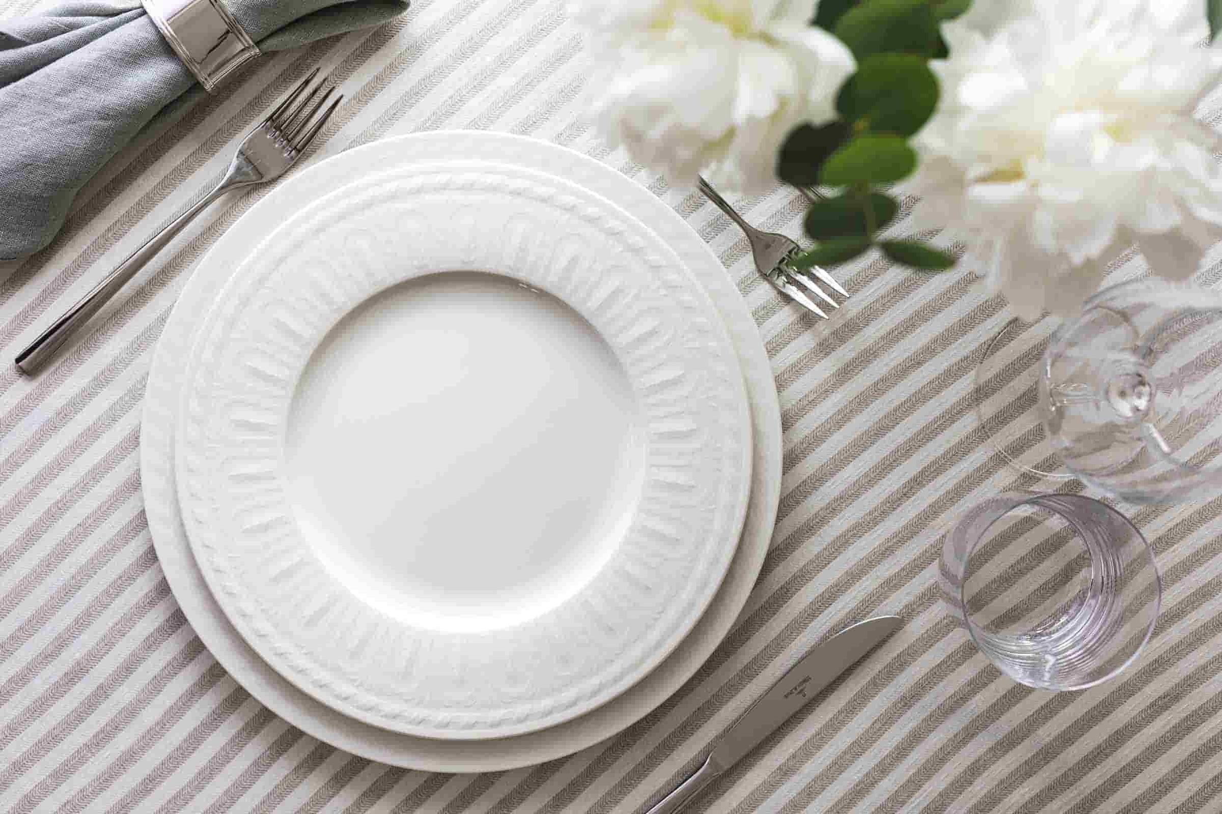 Villeroy & Boch Geschirr-Set »Teller-Set Cellini 12er Set weiß« Spülmaschinengeeignet, Mikrowellenfest